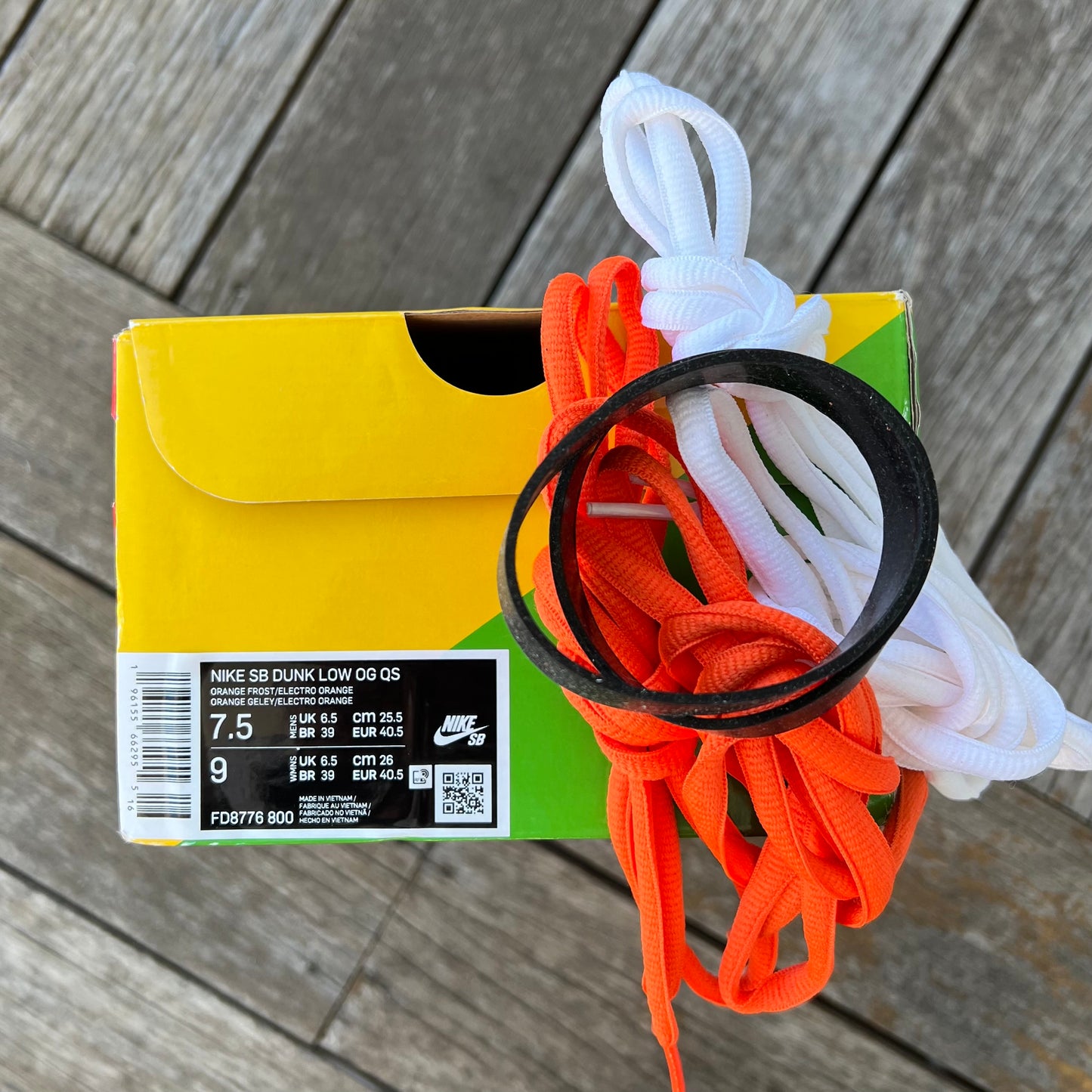 Nike SB Dunk Low Orange Lobster Size 7.5