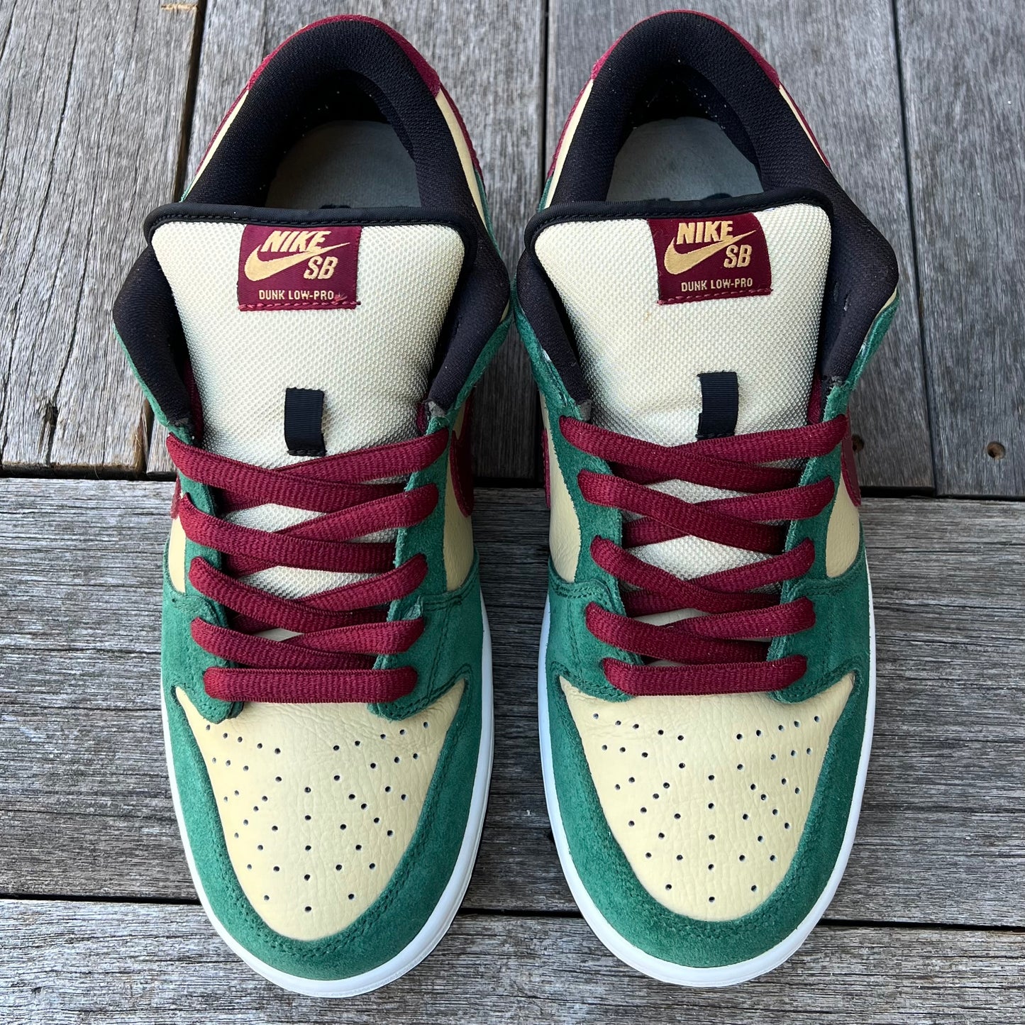 Nike SB Dunk Low Jameson Vegas Gold Size 10.5