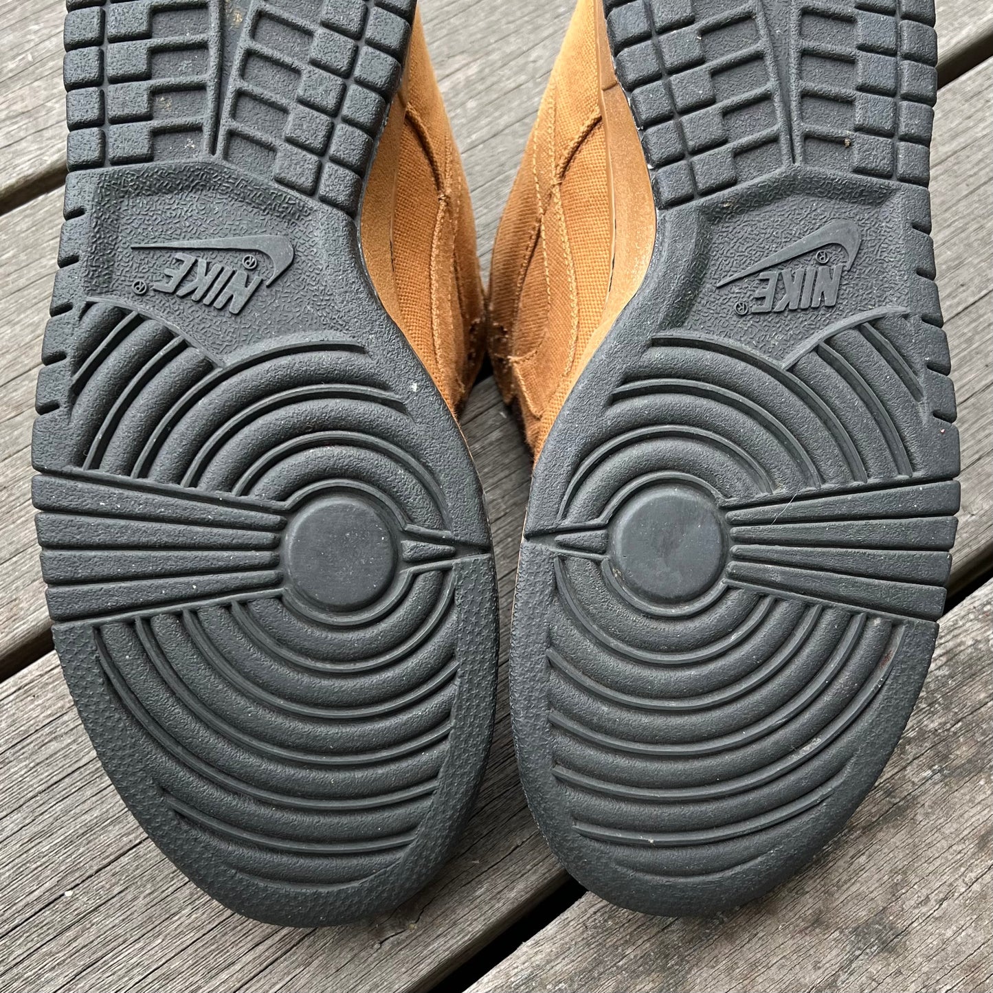 Nike SB Dunk Low Carhartt Shale Size 9