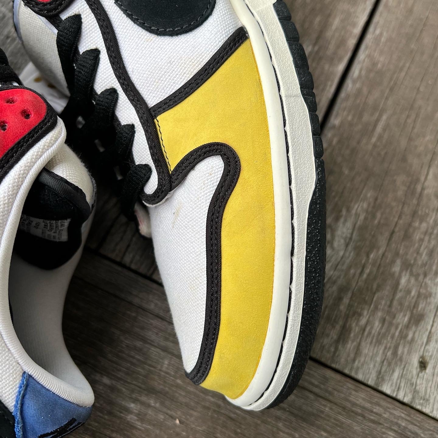 Nike SB Dunk Low Piet Mondrain Size 12