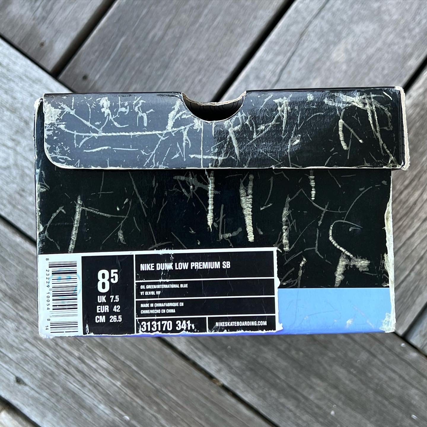 Nike SB Dunk Low Puff N Stuff Size 8.5