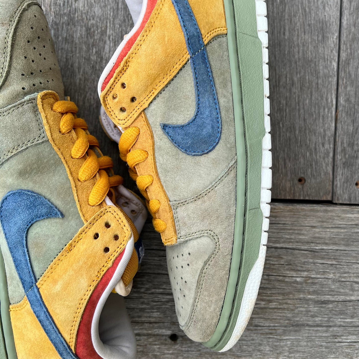 Nike SB Dunk Low Puff N Stuff Size 9