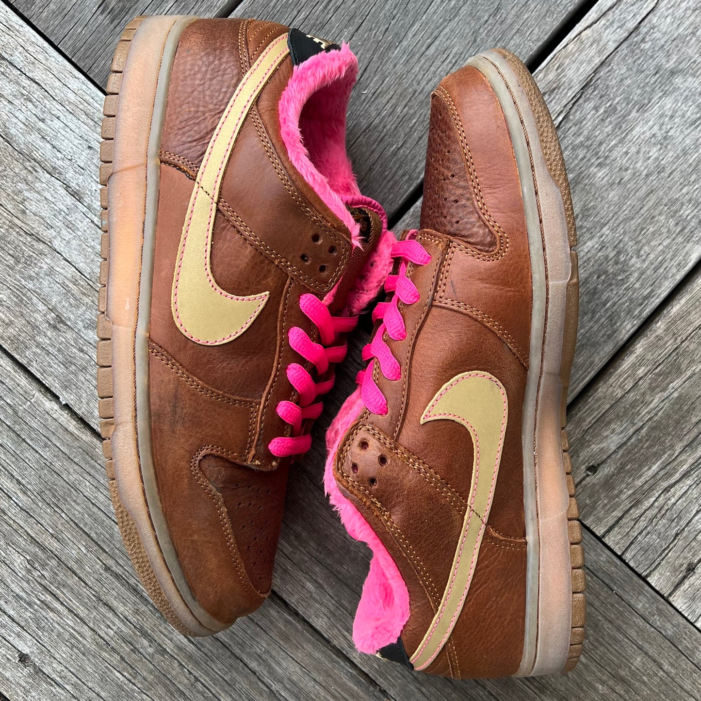Nike SB Dunk Low Gibson Size 11
