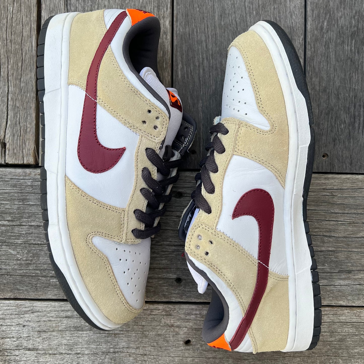 Nike SB Dunk Low Crimson Size 10.5