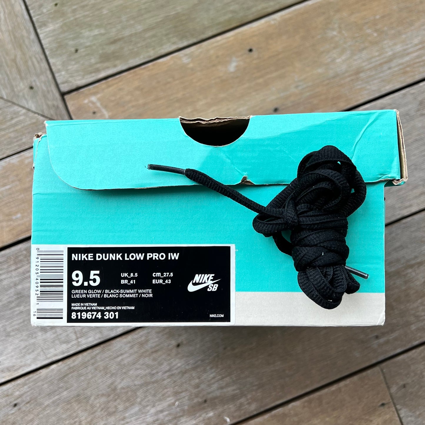 Nike SB Dunk Low Sea Crystal Size 9.5