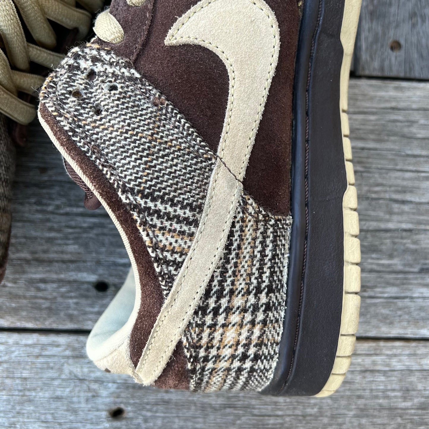 Nike SB Dunk Low Tweed Size 10.5