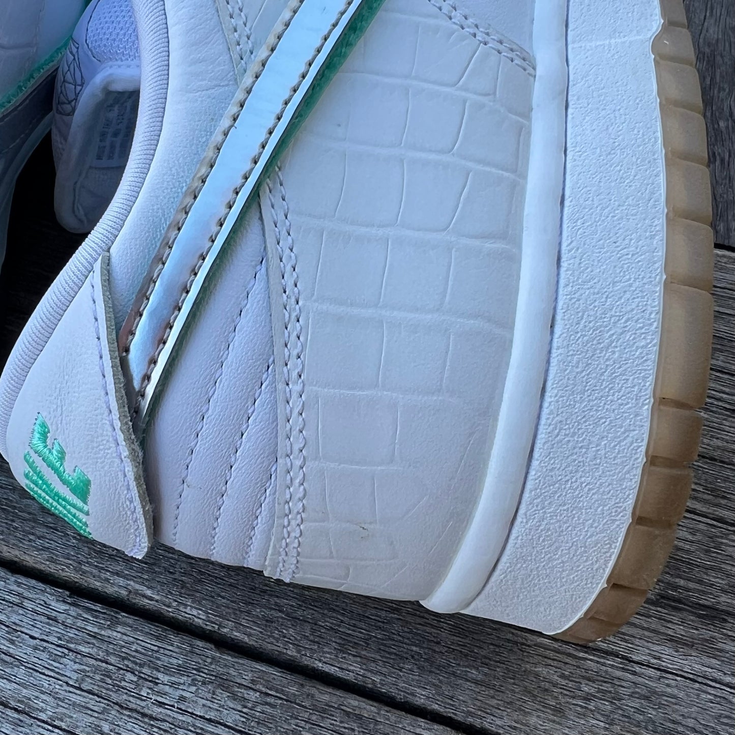 Nike SB Dunk Low White Diamond Size 11.5