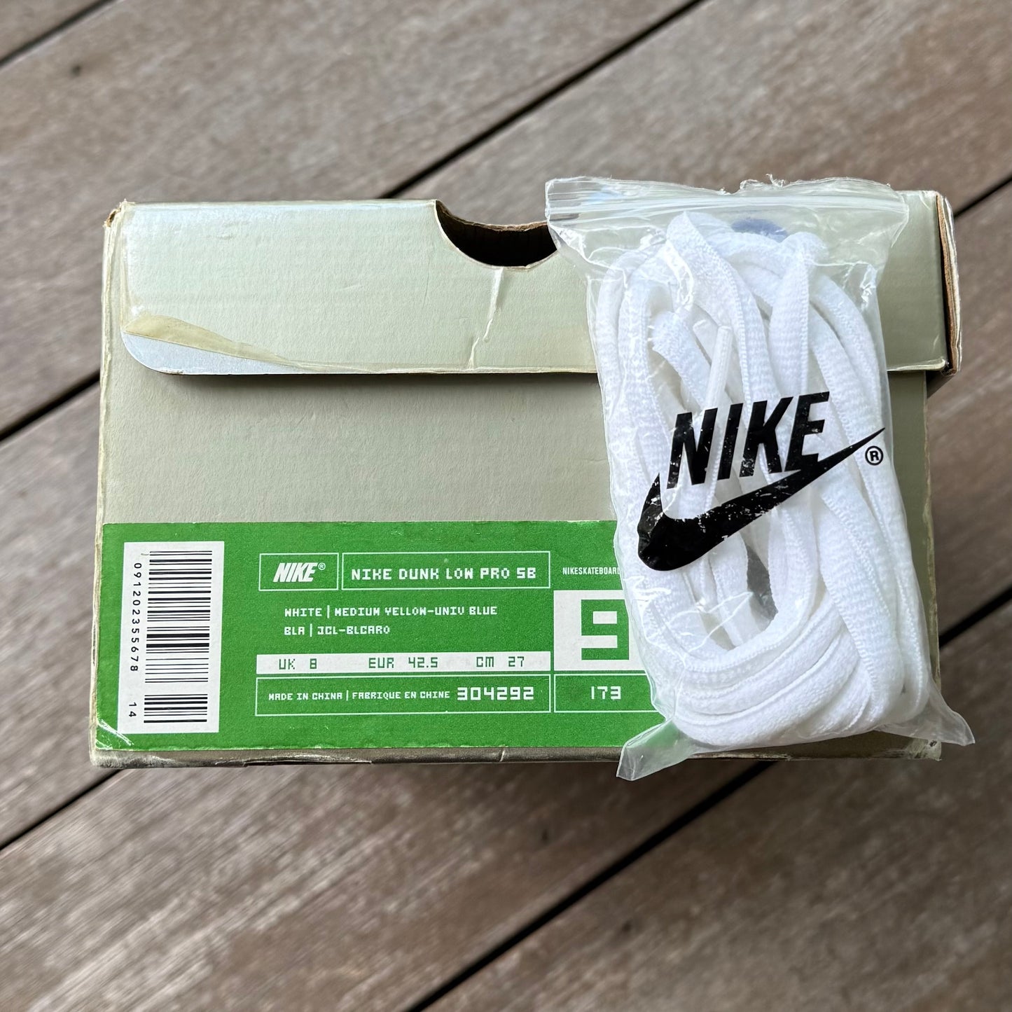 Nike SB Dunk Low Homer Simpson Size 10