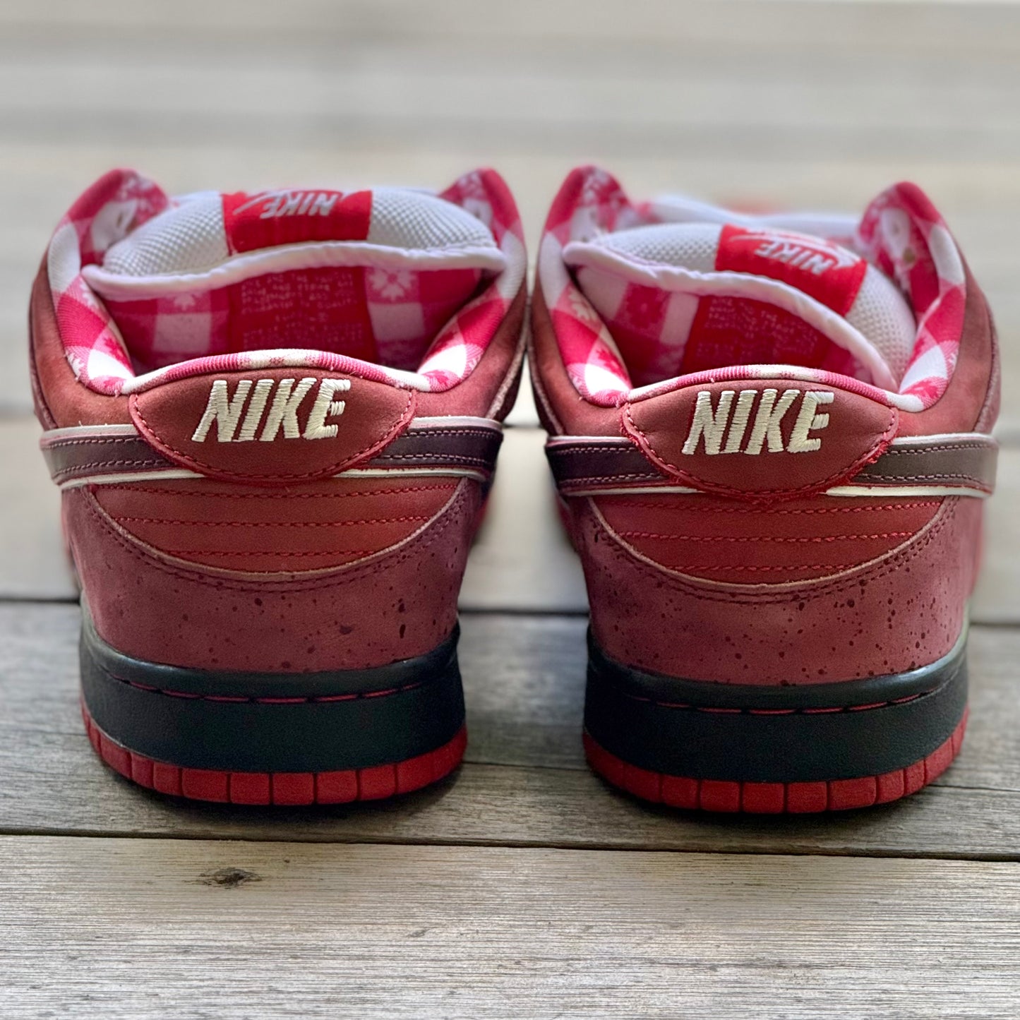 Nike SB Dunk Low Red Lobster Size 11.5