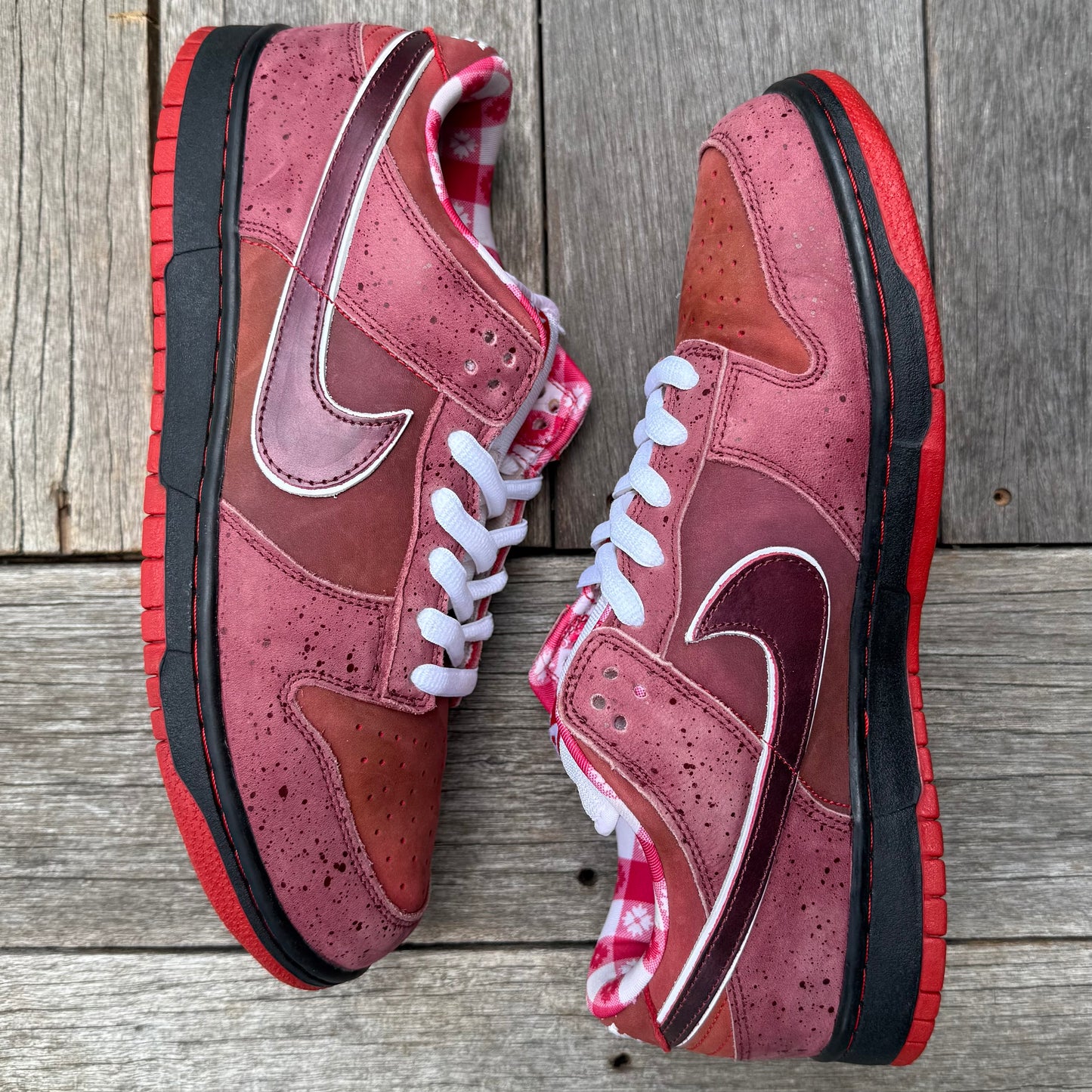 Nike SB Dunk Low Red Lobster Size 11.5