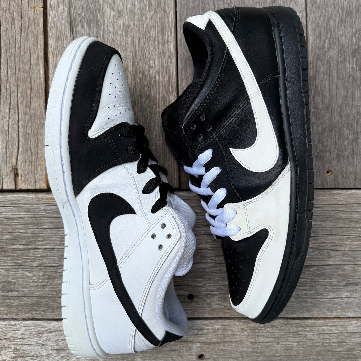 Nike SB Dunk Low Yin Yang Size 10.5