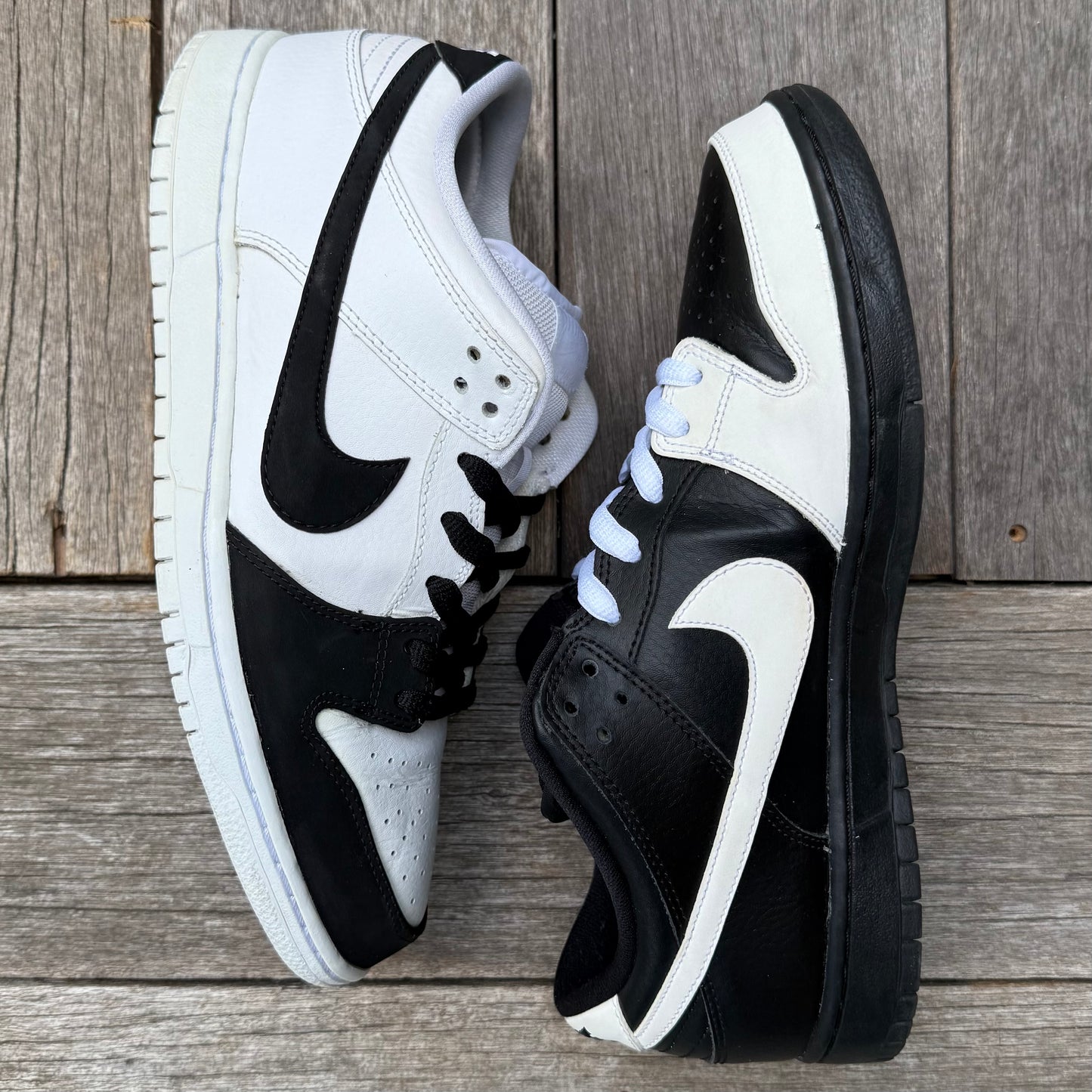 Nike SB Dunk Low Yin Yang Size 10.5