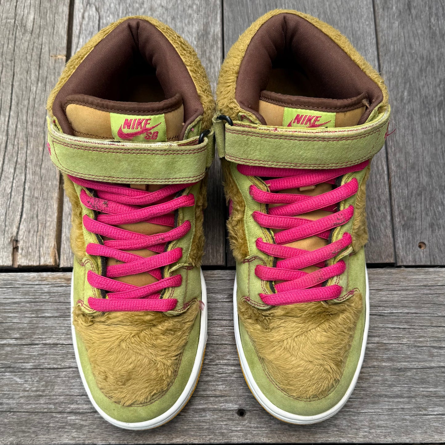 Nike SB Dunk Mid Three Bears Mama Bear Size 10