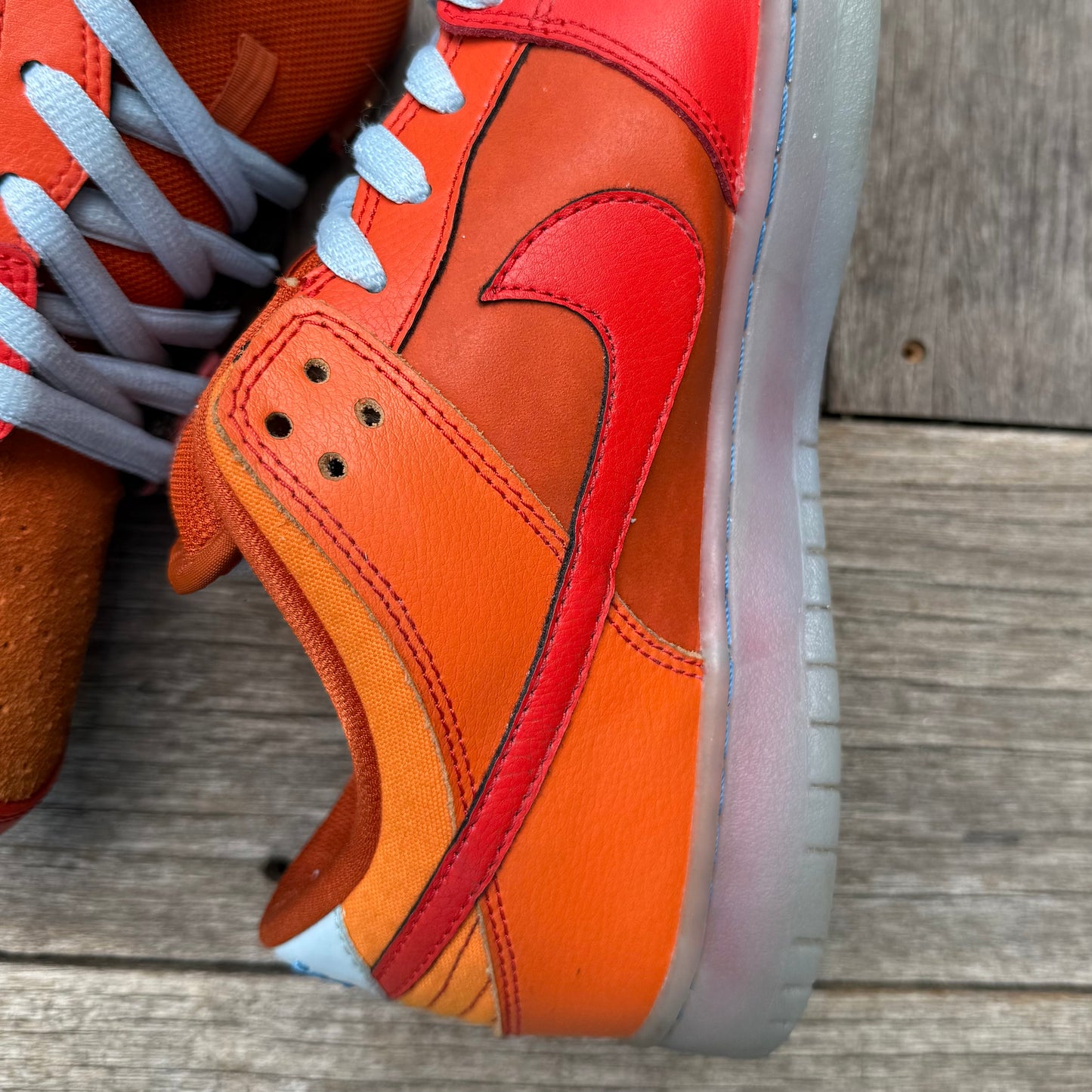 Nike SB Dunk Low Gamma Orange Size 11