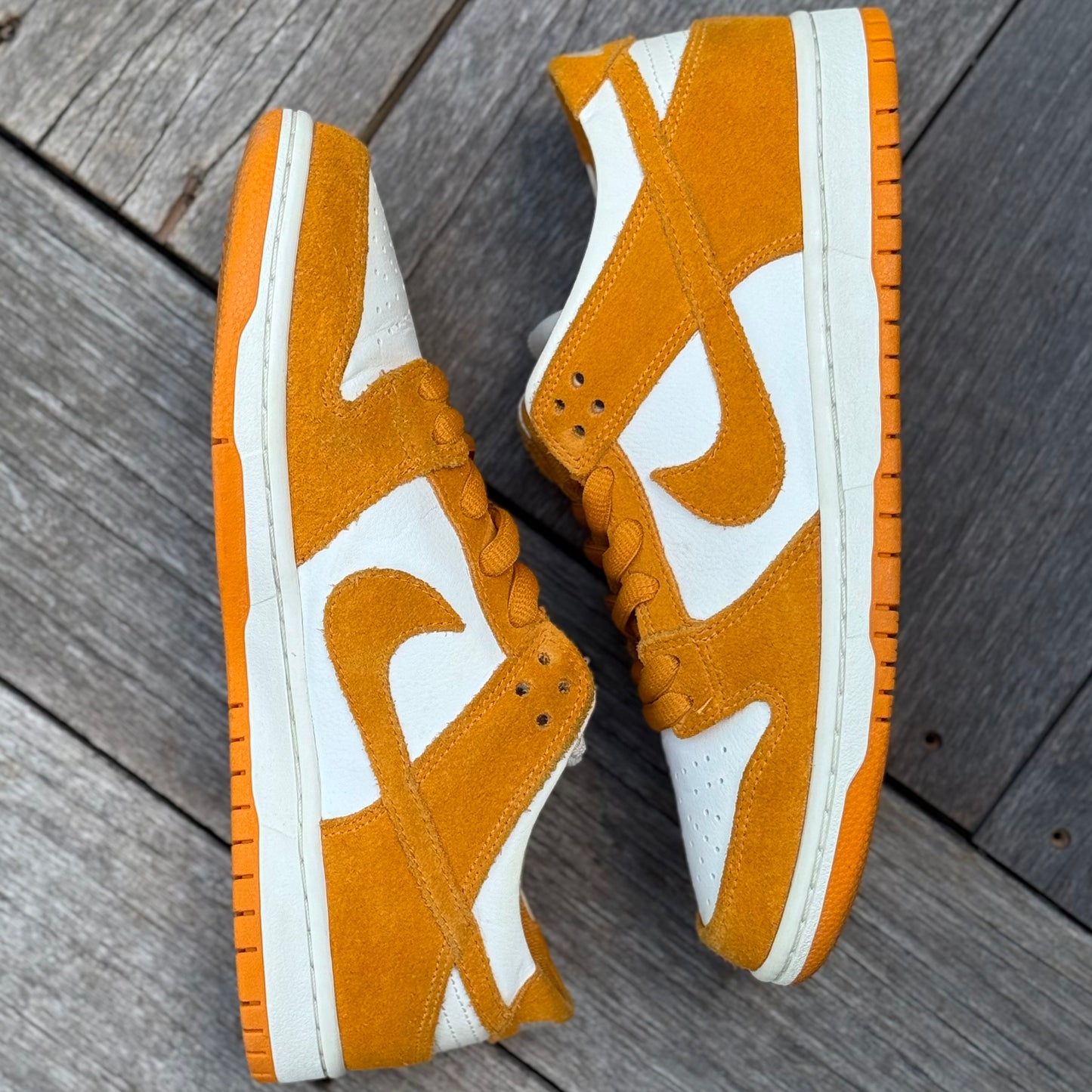 Nike SB Dunk Low Circuit Orange Size 9