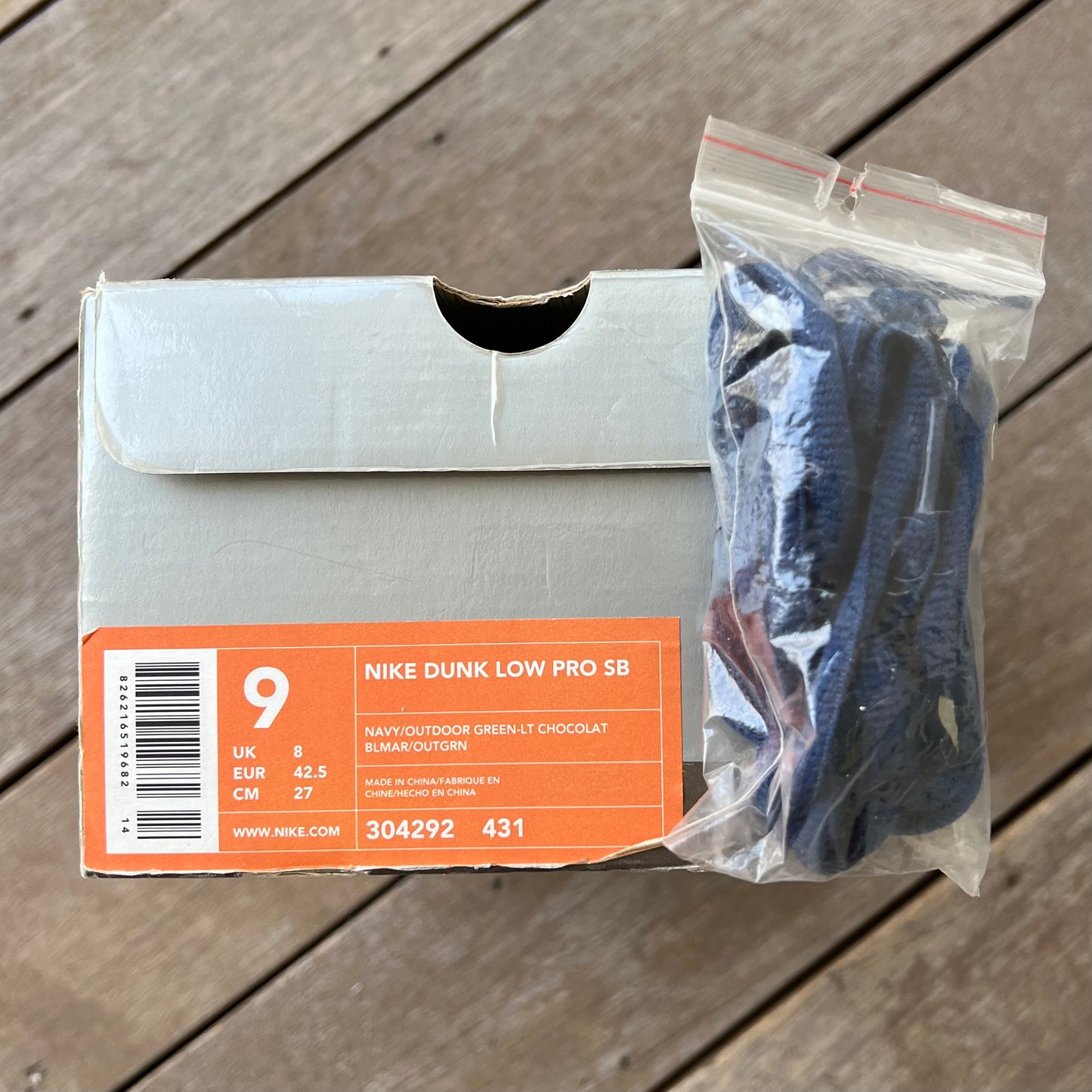 Nike SB Dunk Low Barf Size 9