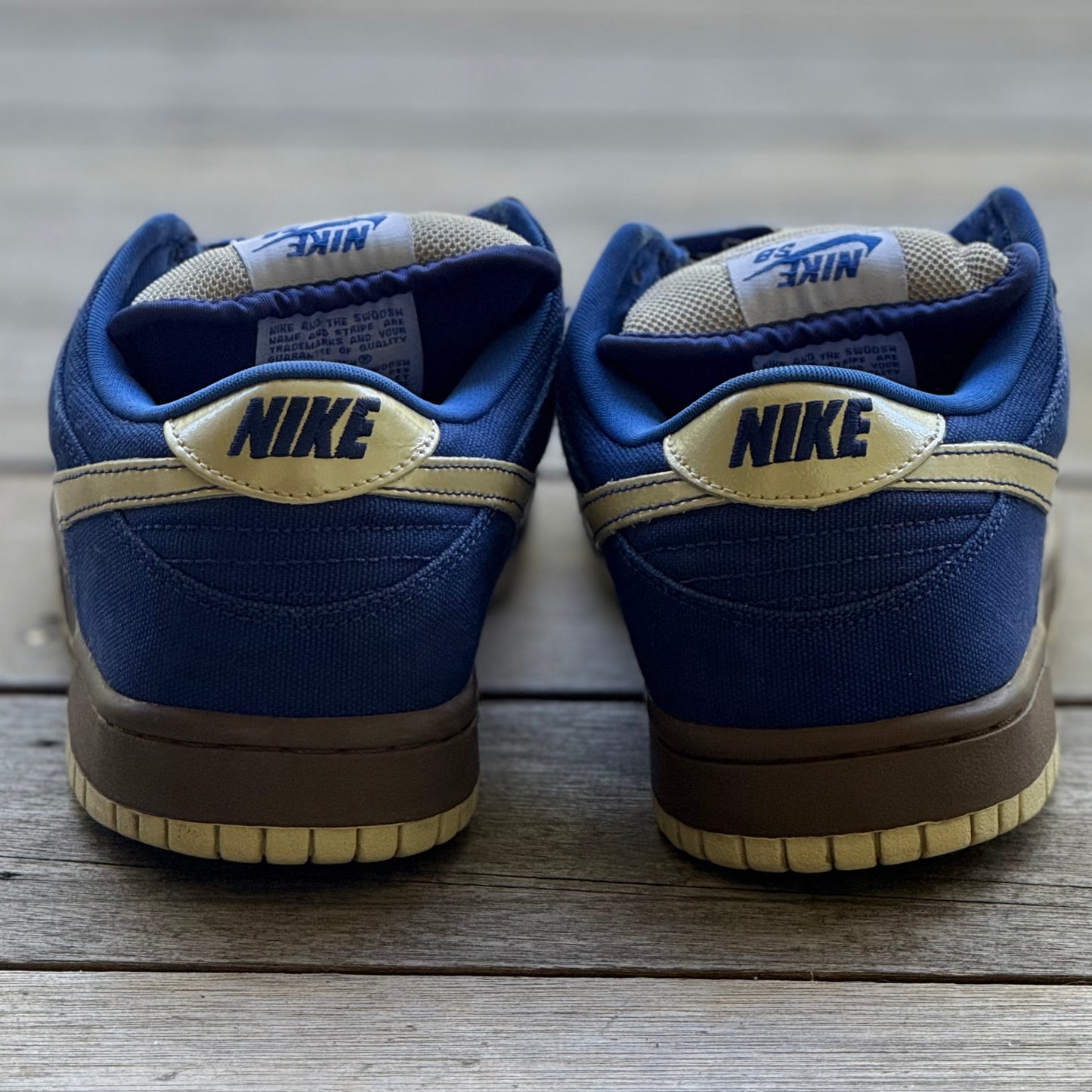 Nike SB Dunk Low Gold Rail Melbourne Size 8.5