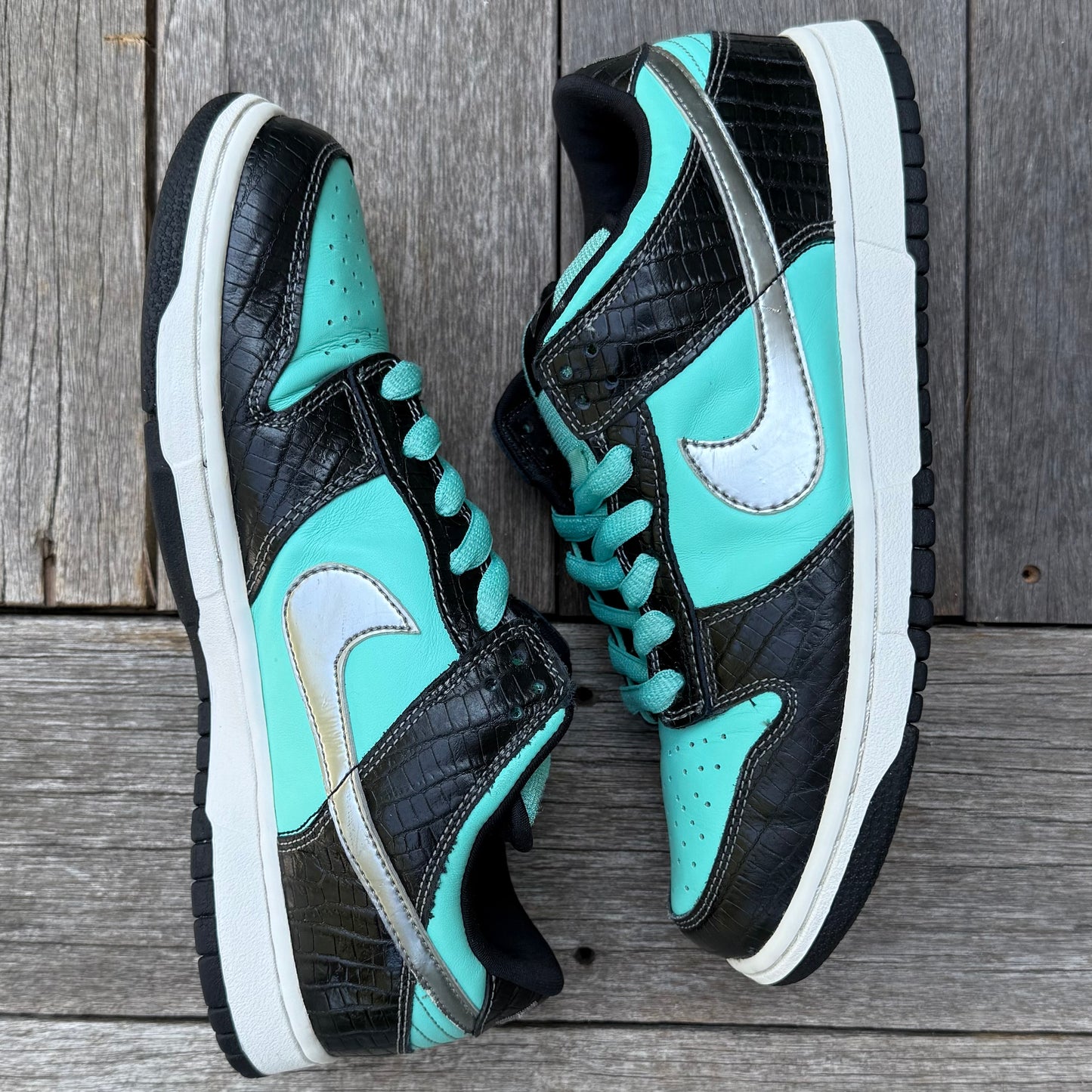 Nike SB Dunk Low Tiffany Diamond Size 10
