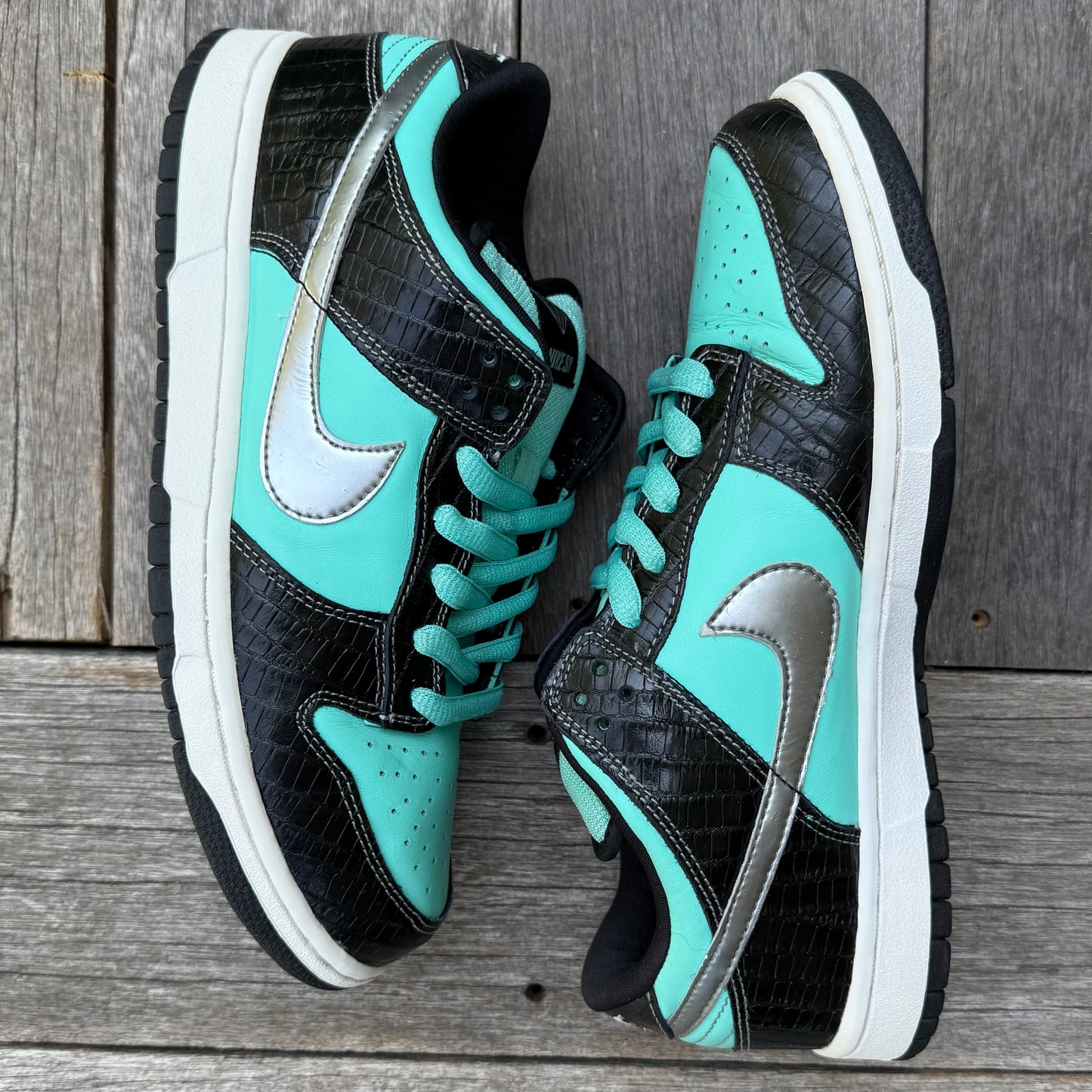Nike SB Dunk Low Tiffany Diamond Size 10