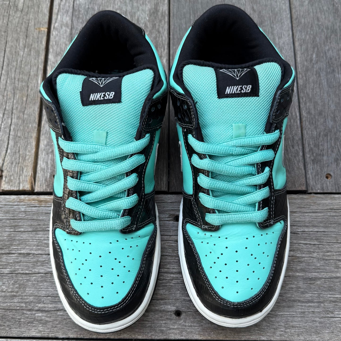 Nike SB Dunk Low Tiffany Diamond Size 10