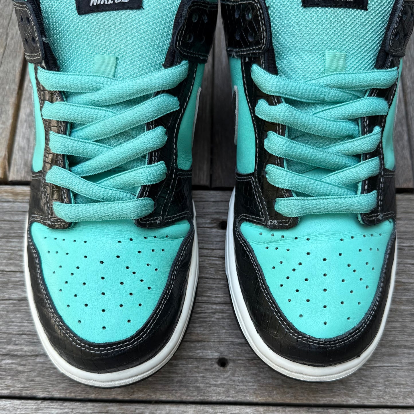Nike SB Dunk Low Tiffany Diamond Size 10