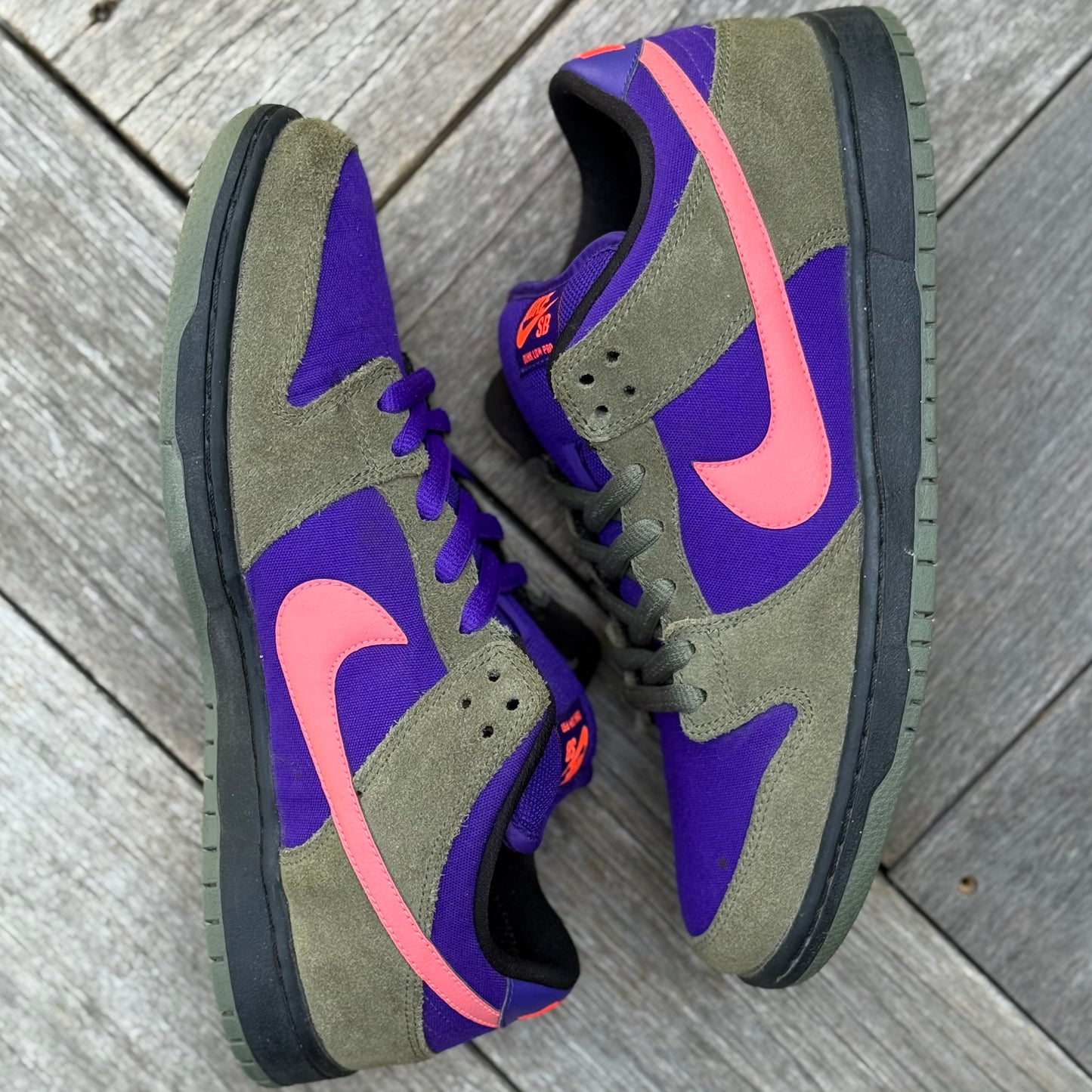 Nike SB Dunk Low Medium Olive Atomic Red Size 11.5