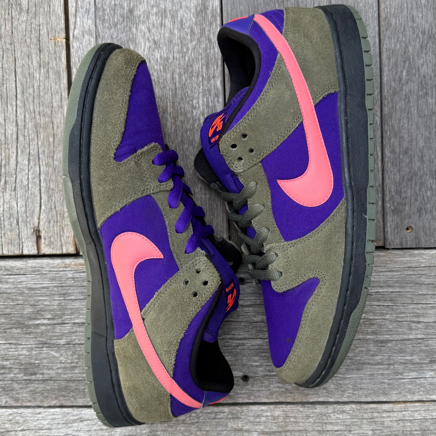 Nike SB Dunk Low Medium Olive Atomic Red Size 11.5