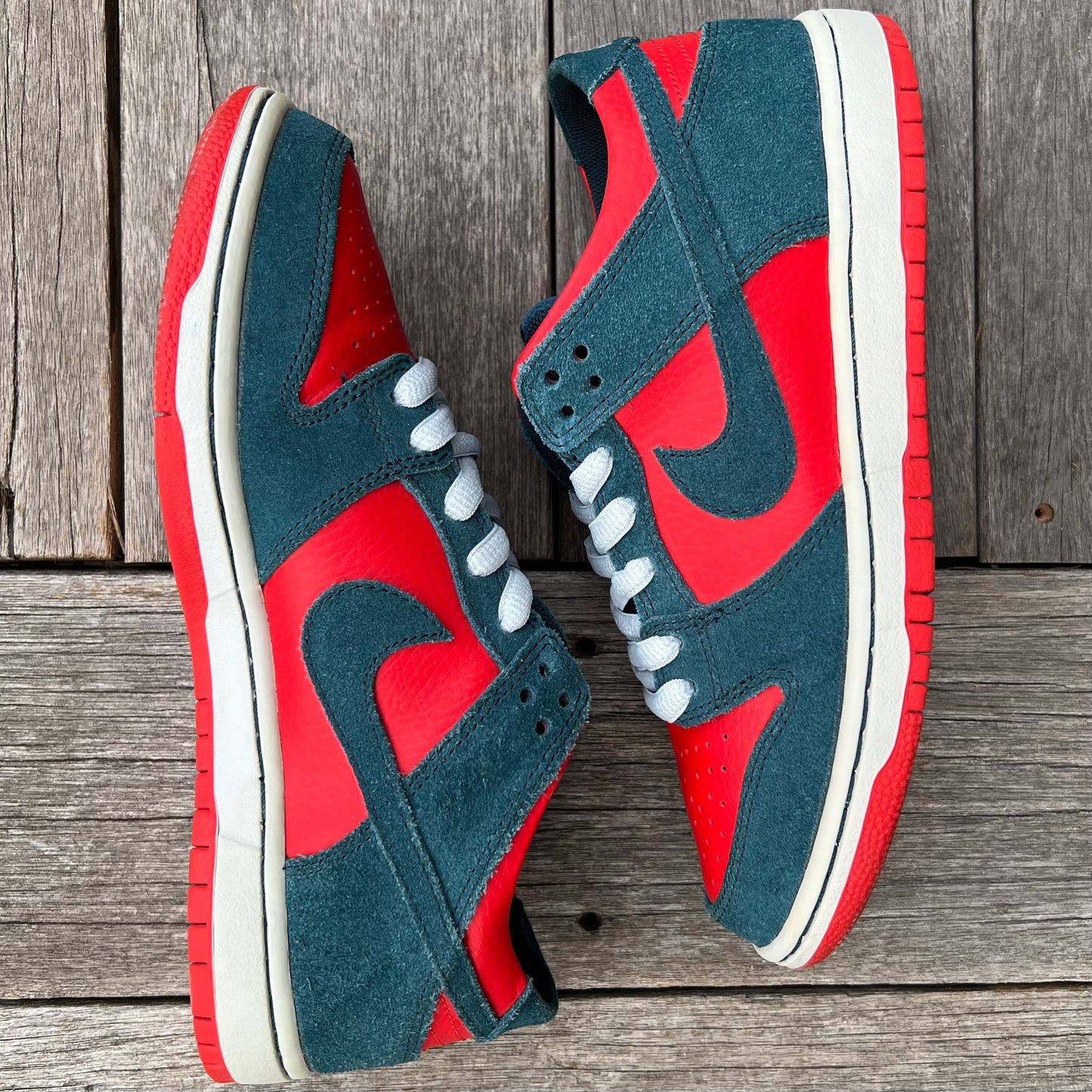 Nike SB Dunk Low Reverse Shark Size 8