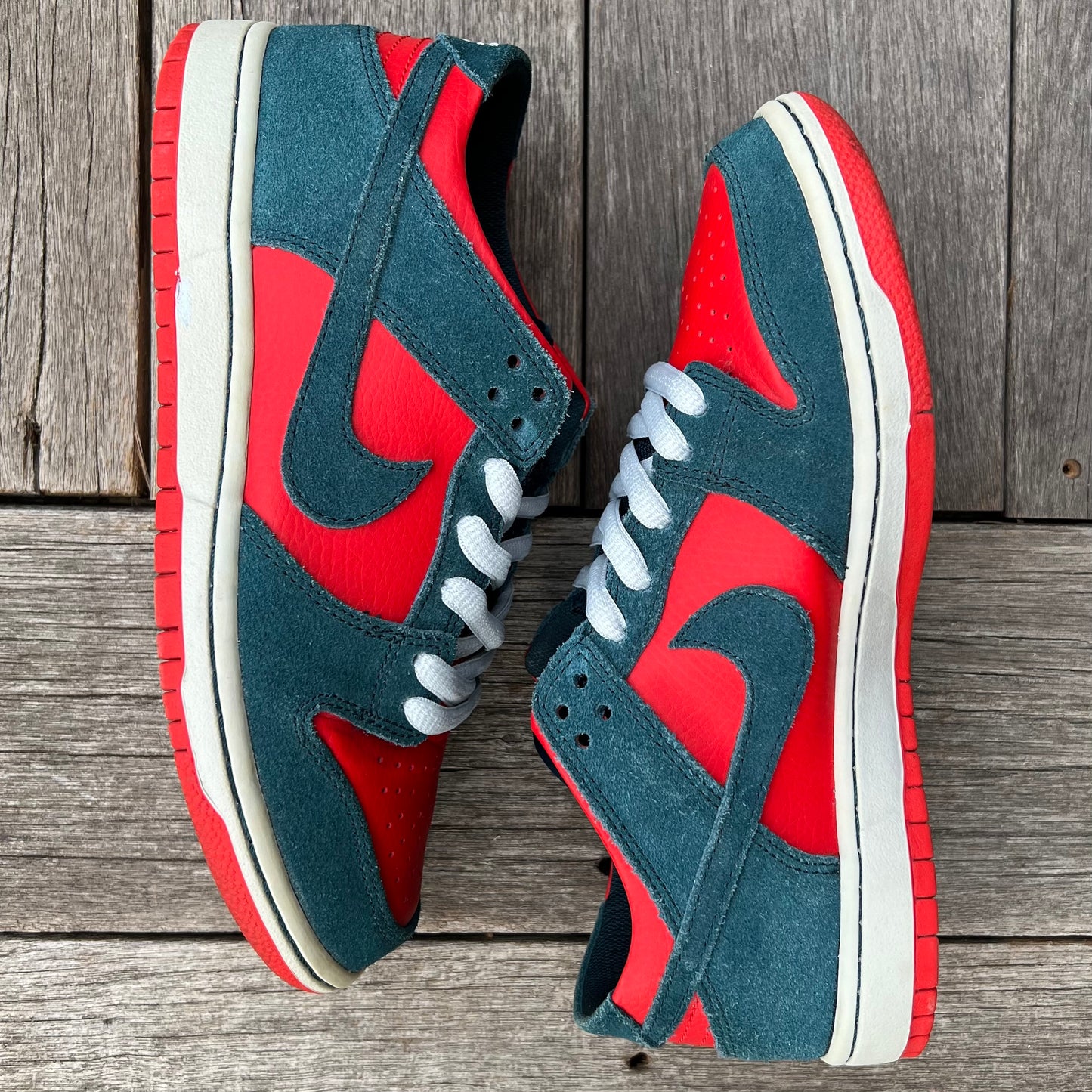 Nike SB Dunk Low Reverse Shark Size 8