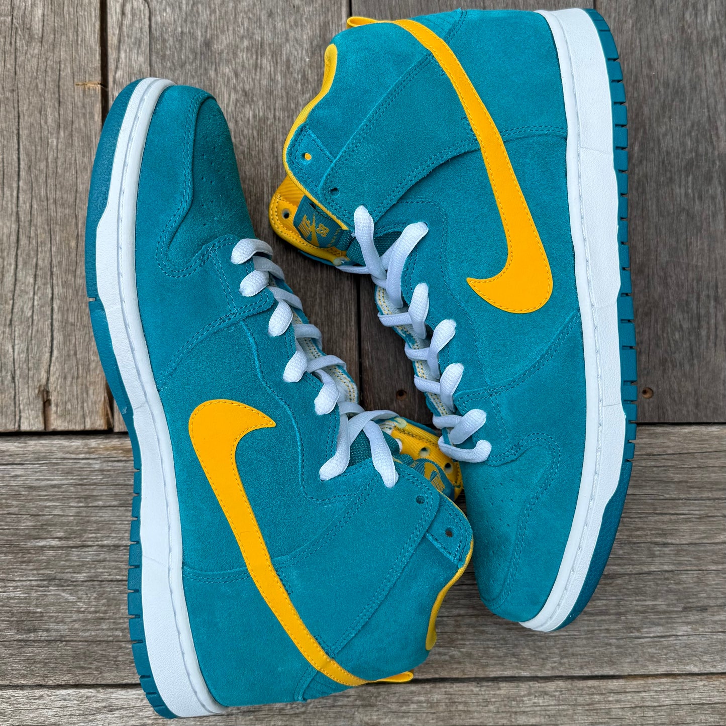Nike SB Dunk High Tropical Teal Size 12