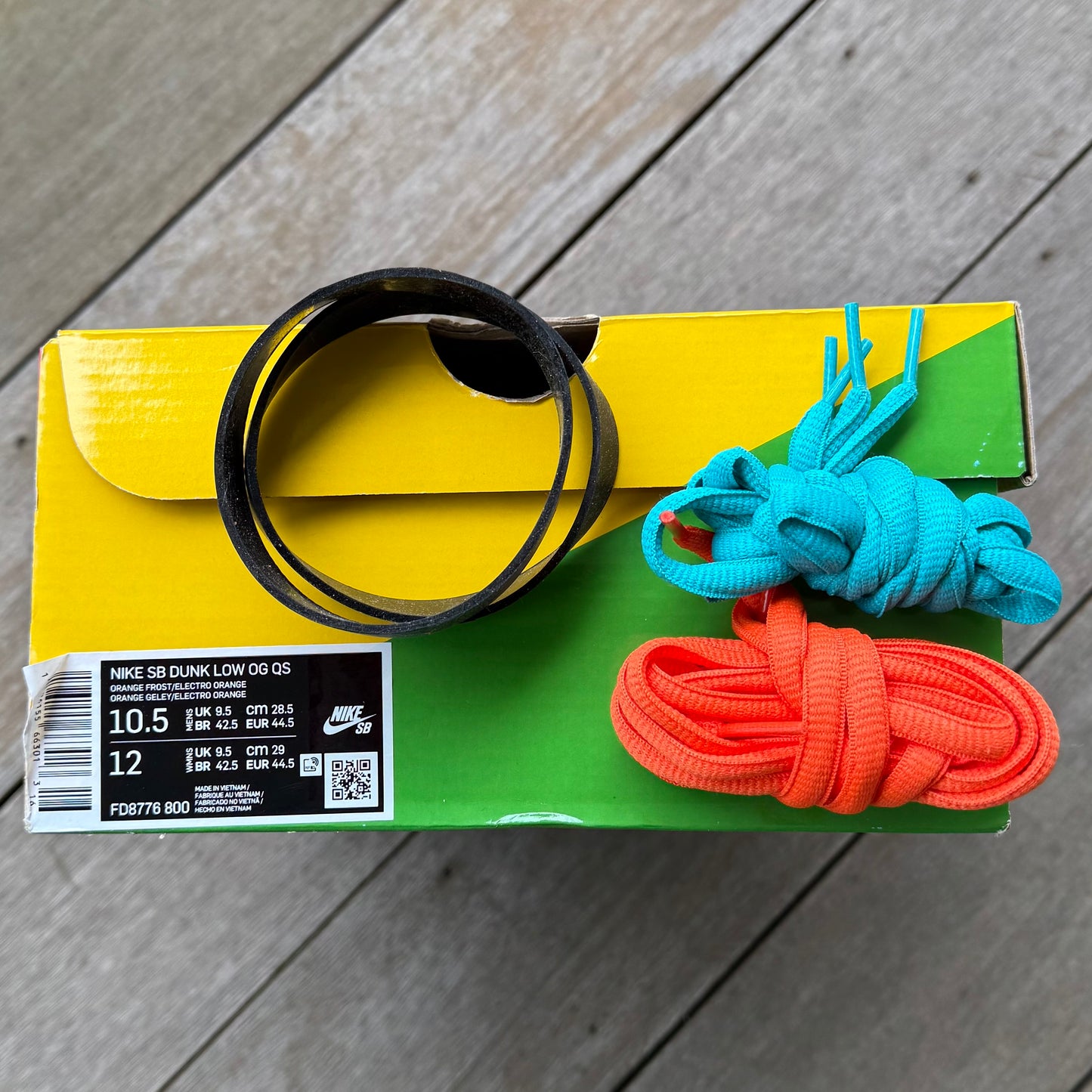 Nike SB Dunk Low Orange Lobster Size 10.5