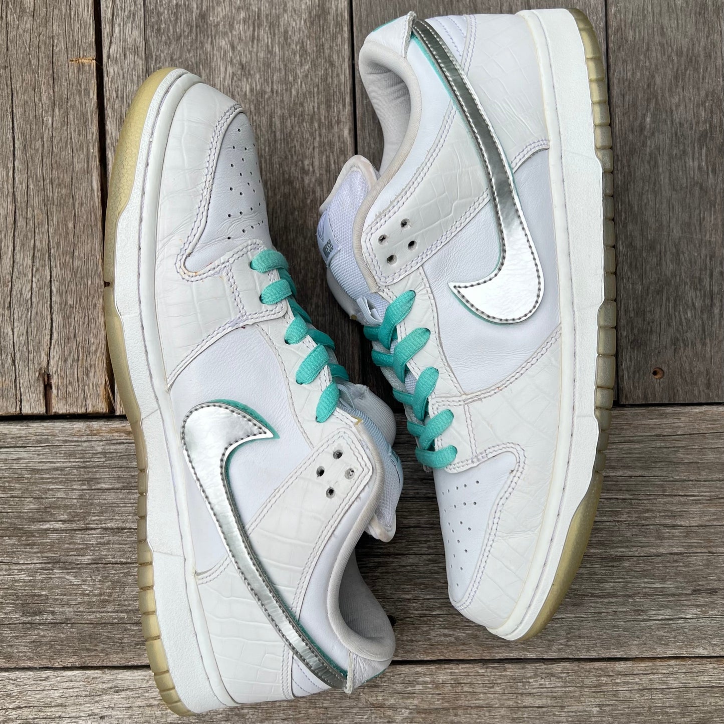 Nike SB Dunk Low White Diamond Size 11