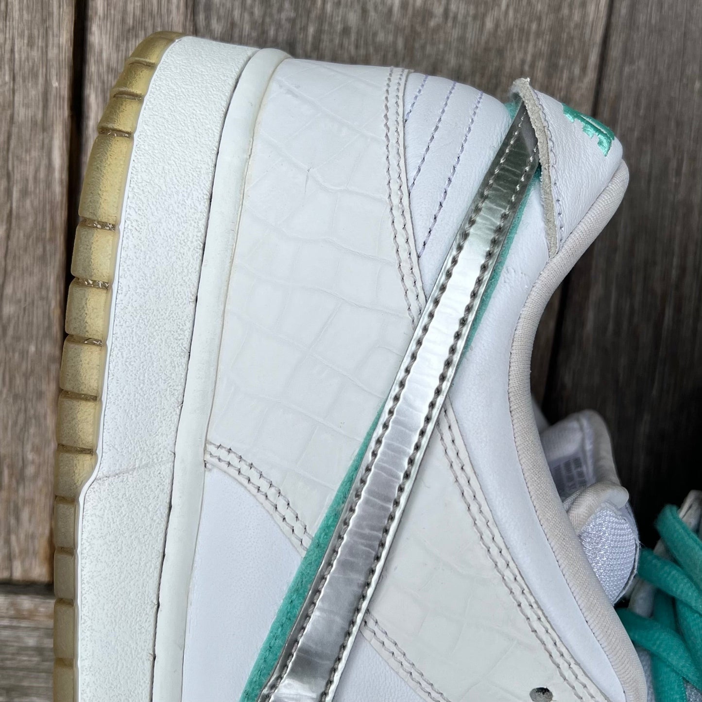 Nike SB Dunk Low White Diamond Size 11