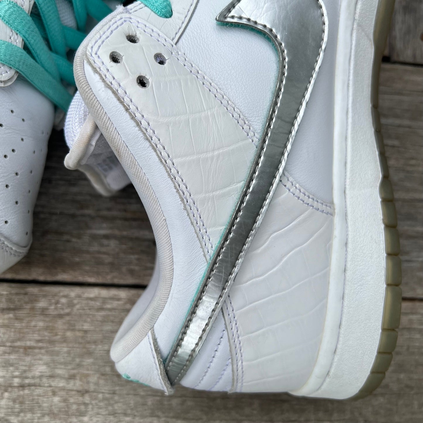 Nike SB Dunk Low White Diamond Size 11