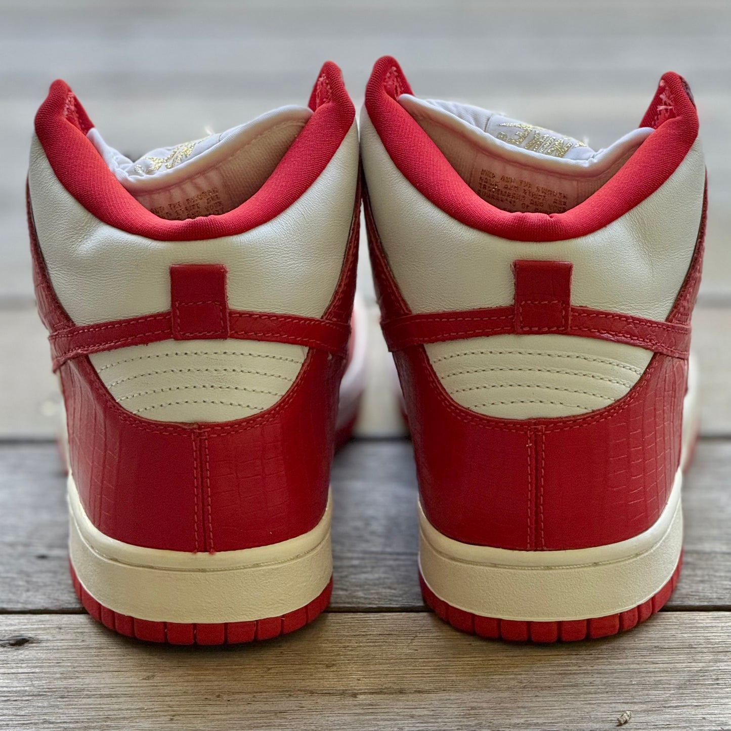 Nike SB Dunk High Red Supreme Size 9.5