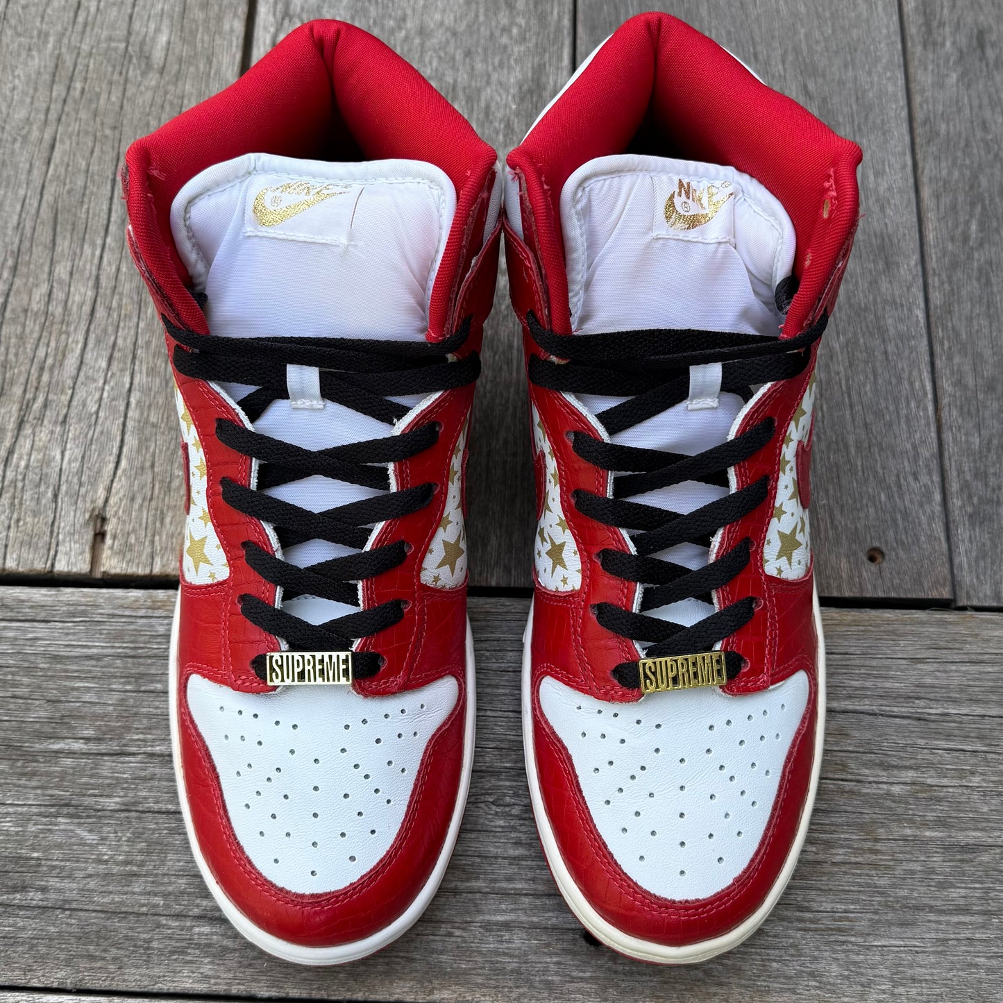 Nike SB Dunk High Red Supreme Size 9.5