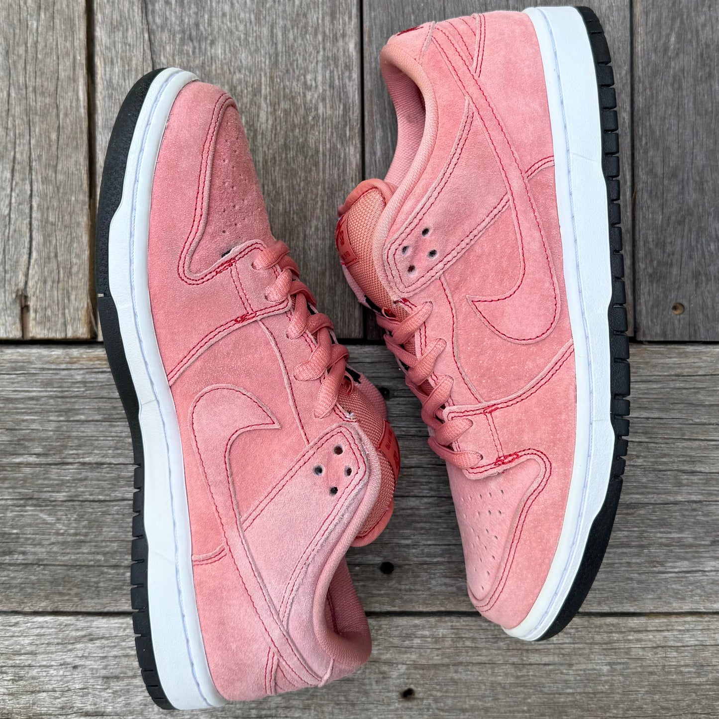 Nike SB Dunk Low Pink Pig Size 9