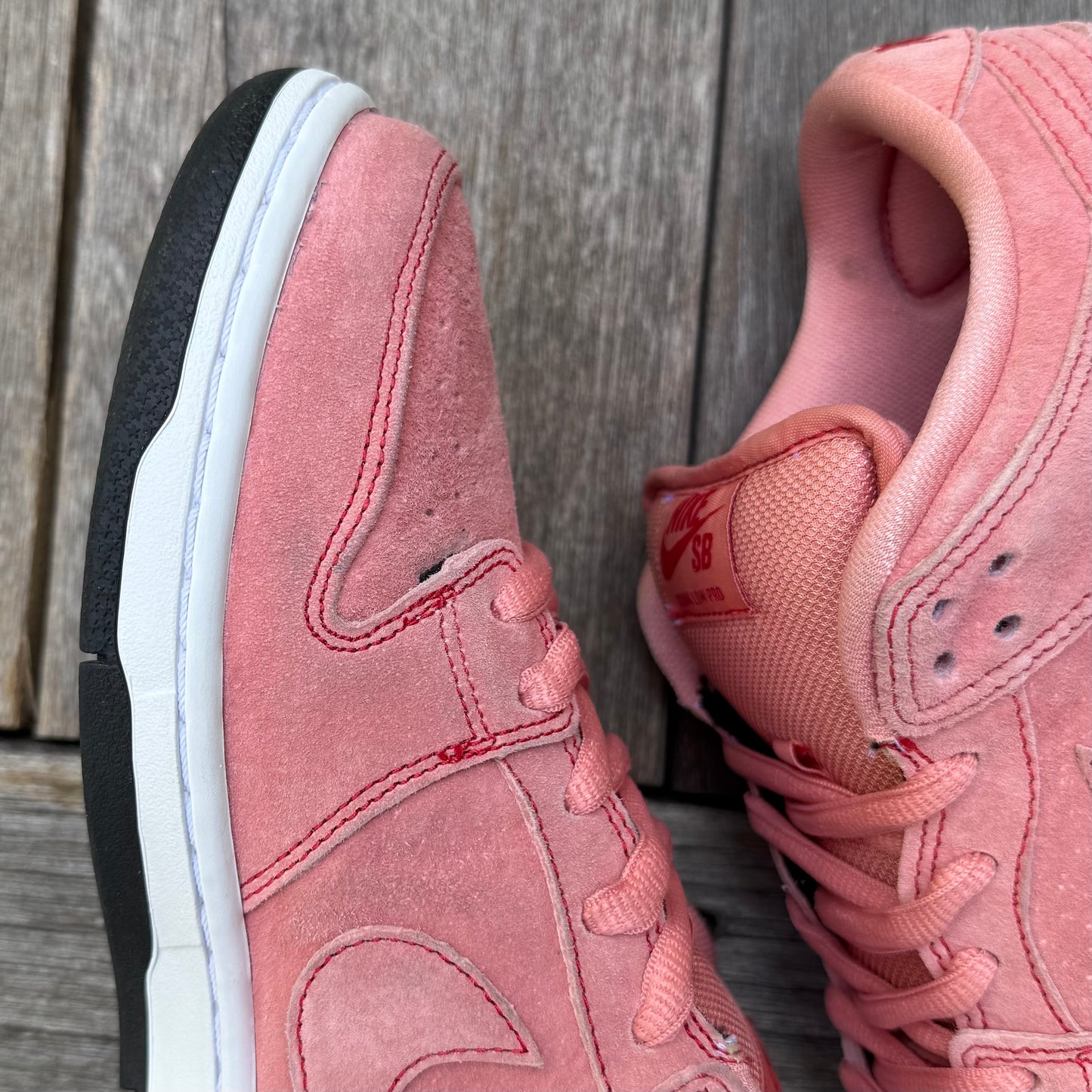 Nike SB Dunk Low Pink Pig Size 9