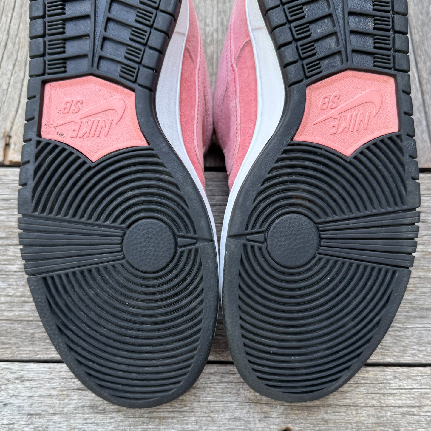 Nike SB Dunk Low Pink Pig Size 9