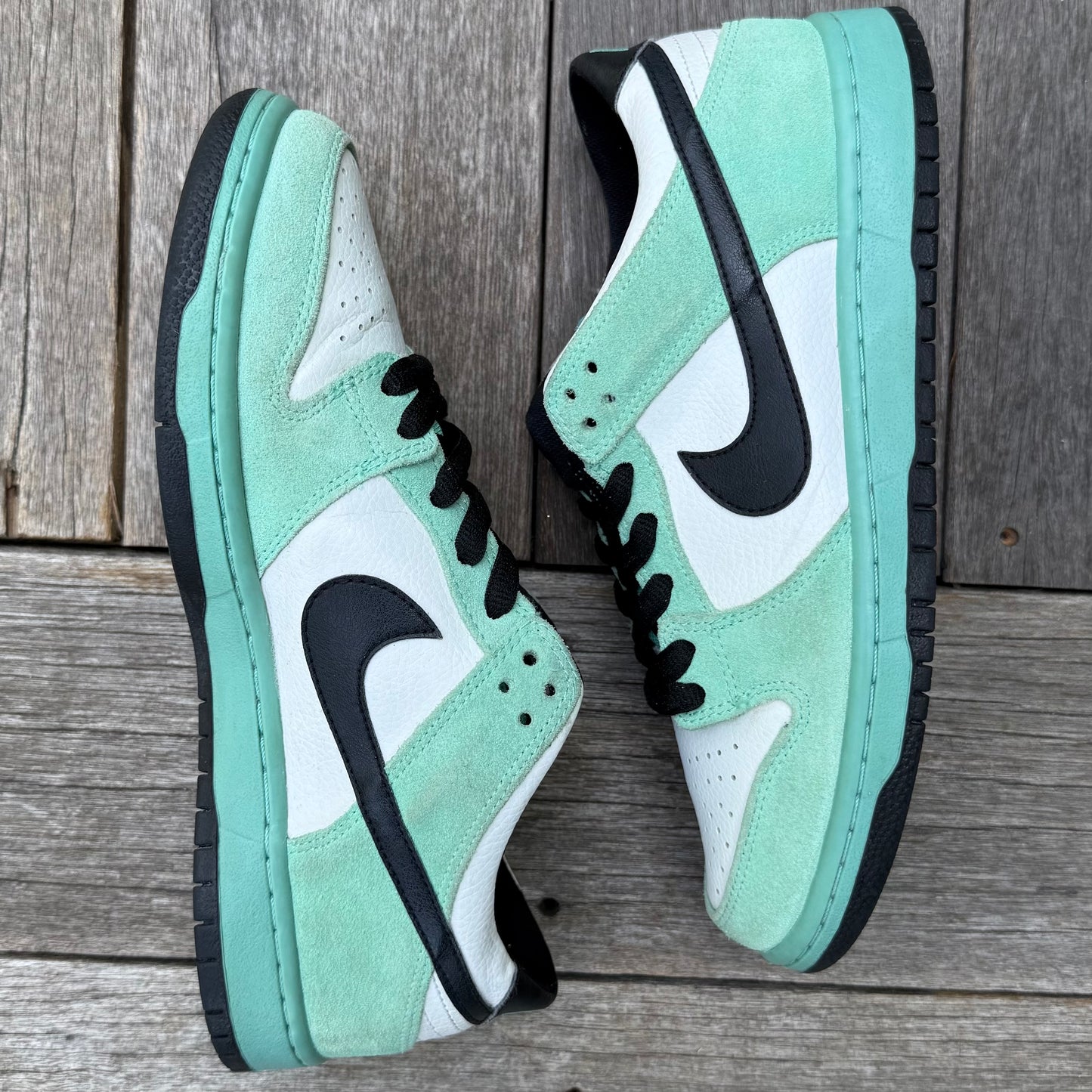 Nike SB Dunk Low Sea Crystal Size 9.5