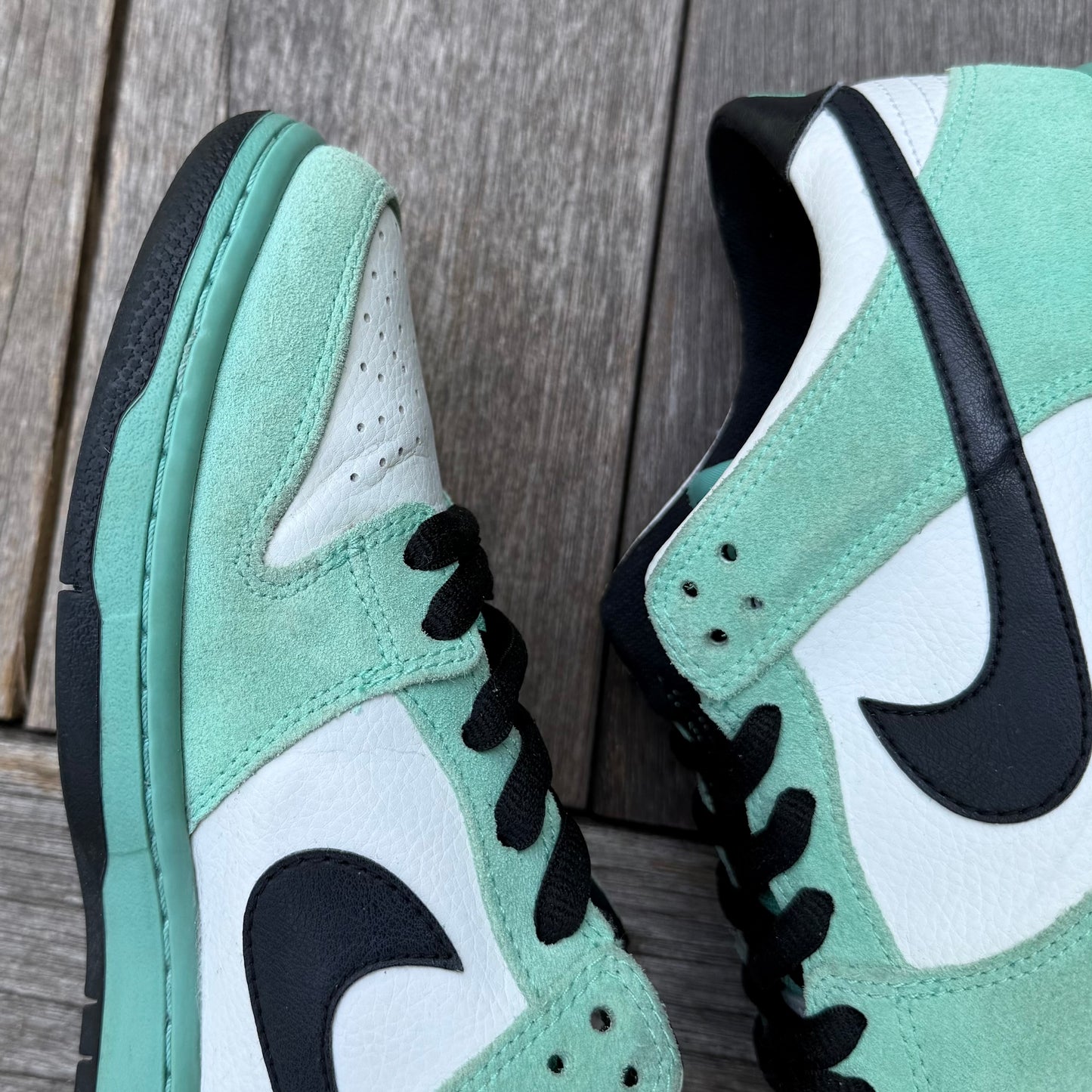 Nike SB Dunk Low Sea Crystal Size 9.5