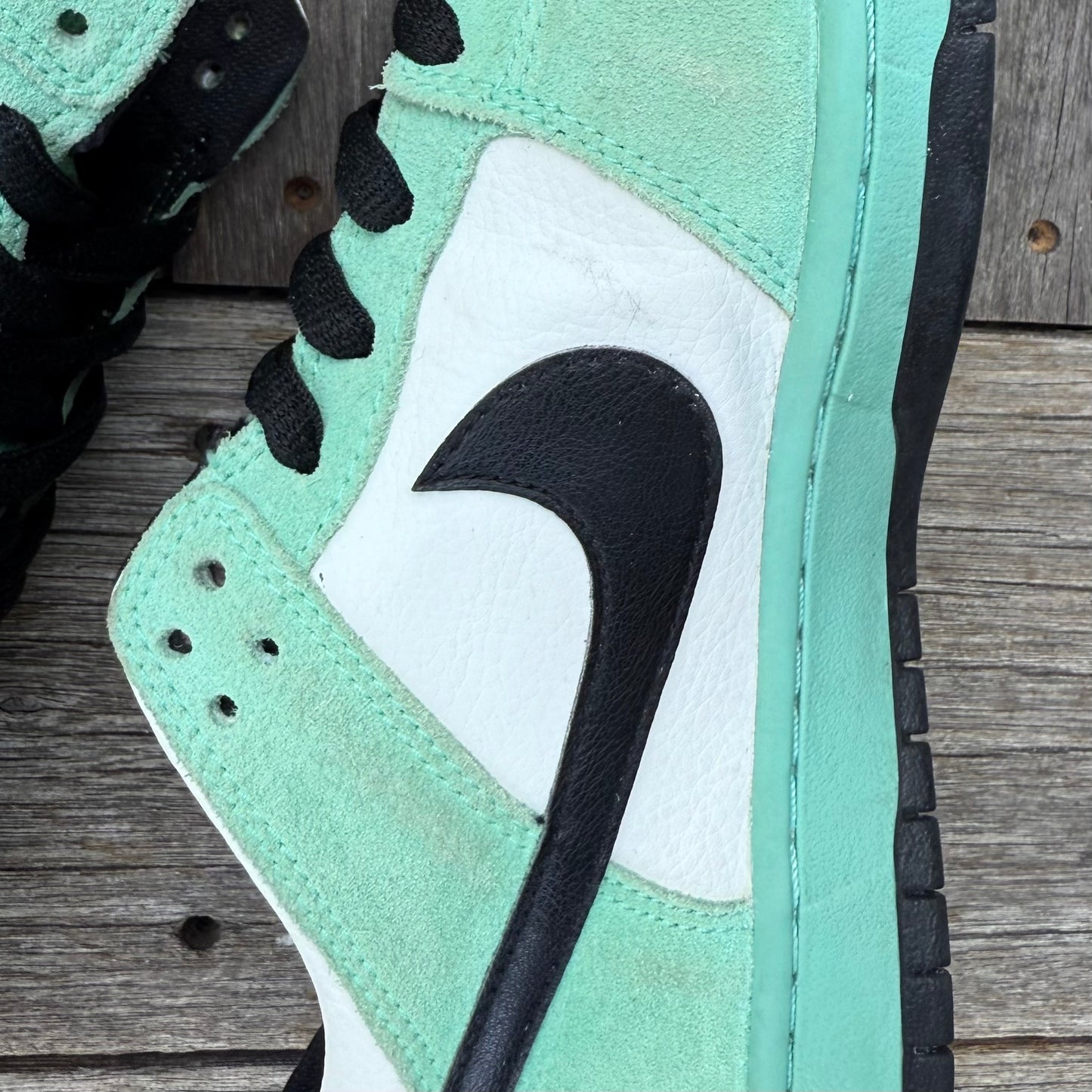 Nike SB Dunk Low Sea Crystal Size 9.5