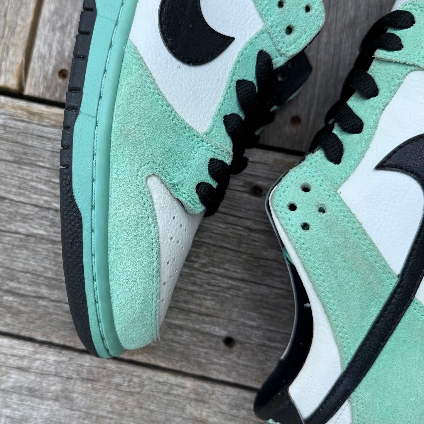 Nike SB Dunk Low Sea Crystal Size 9.5