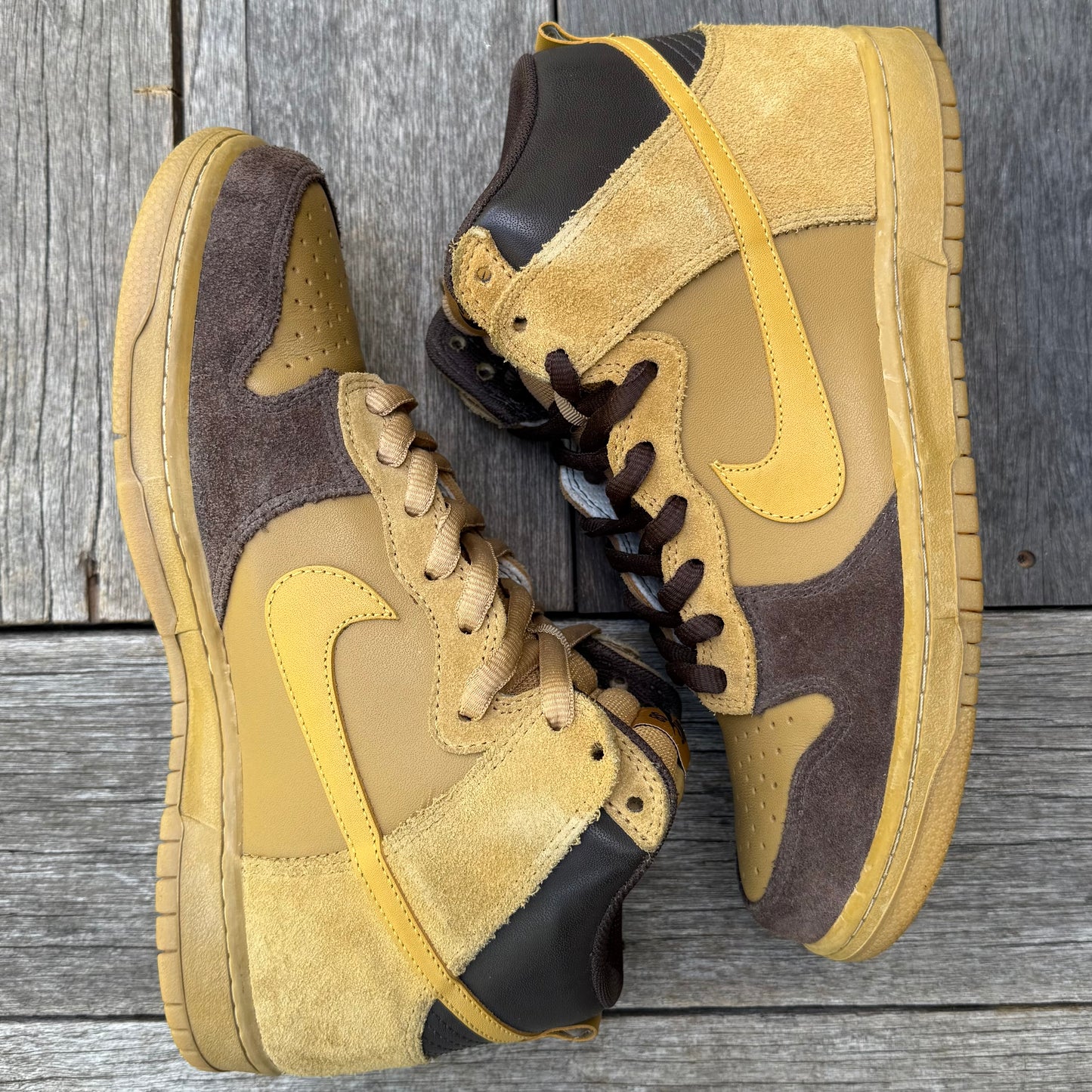 Nike SB Dunk High EMB Wheat Chutney Size 10