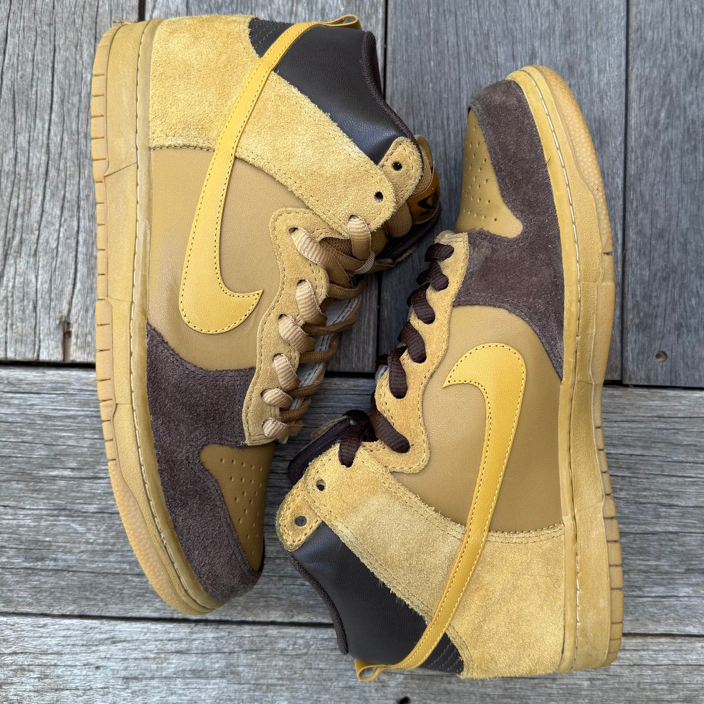 Nike SB Dunk High EMB Wheat Chutney Size 10