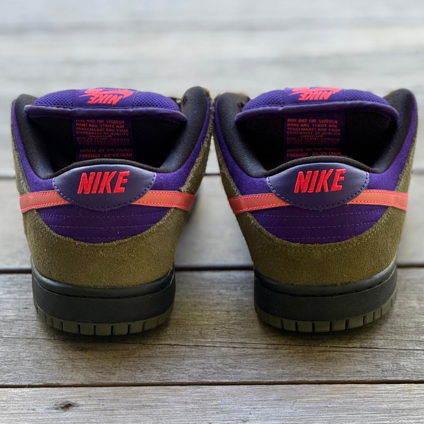 Nike SB Dunk Low Medium Olive Atomic Red Size 8