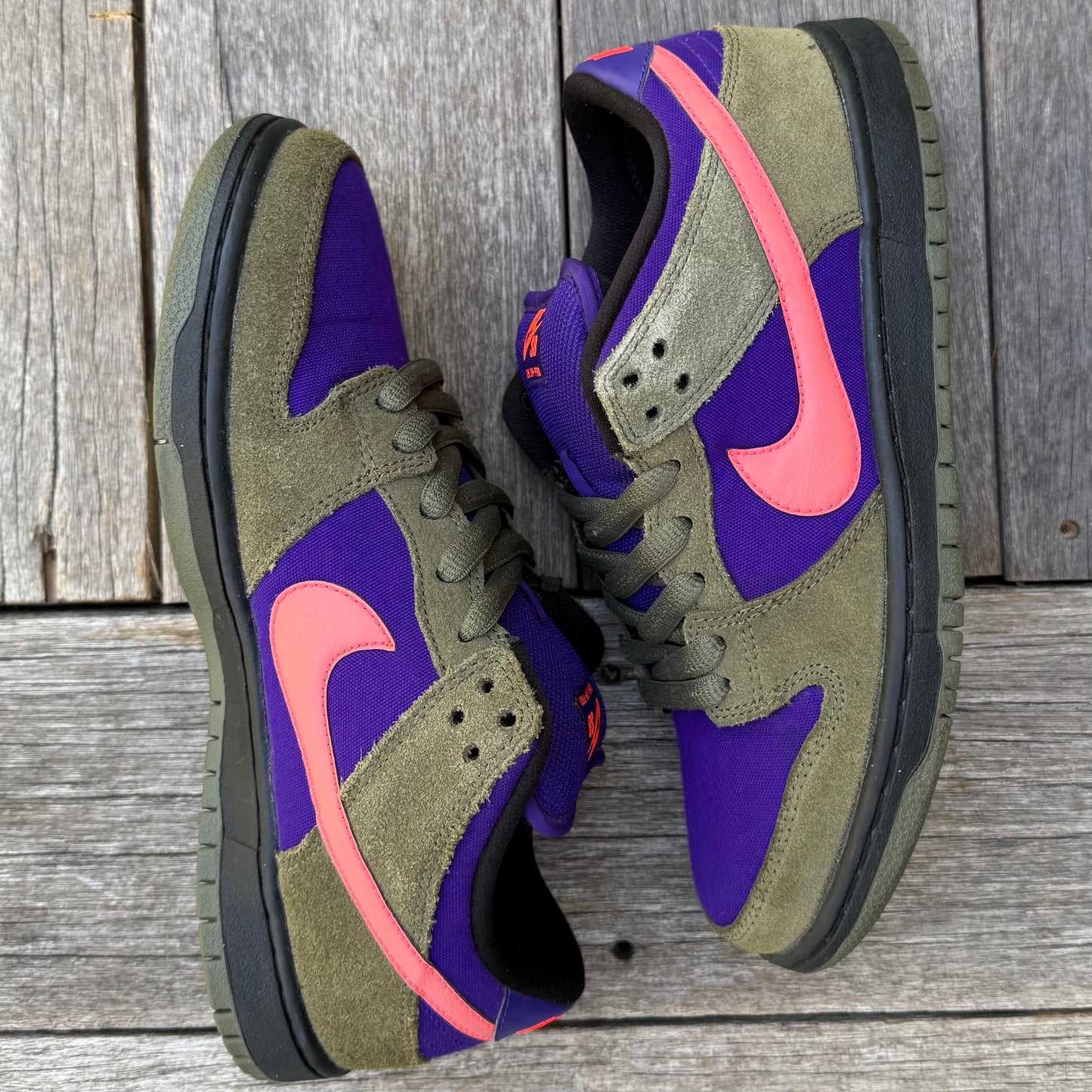 Nike SB Dunk Low Medium Olive Atomic Red Size 8