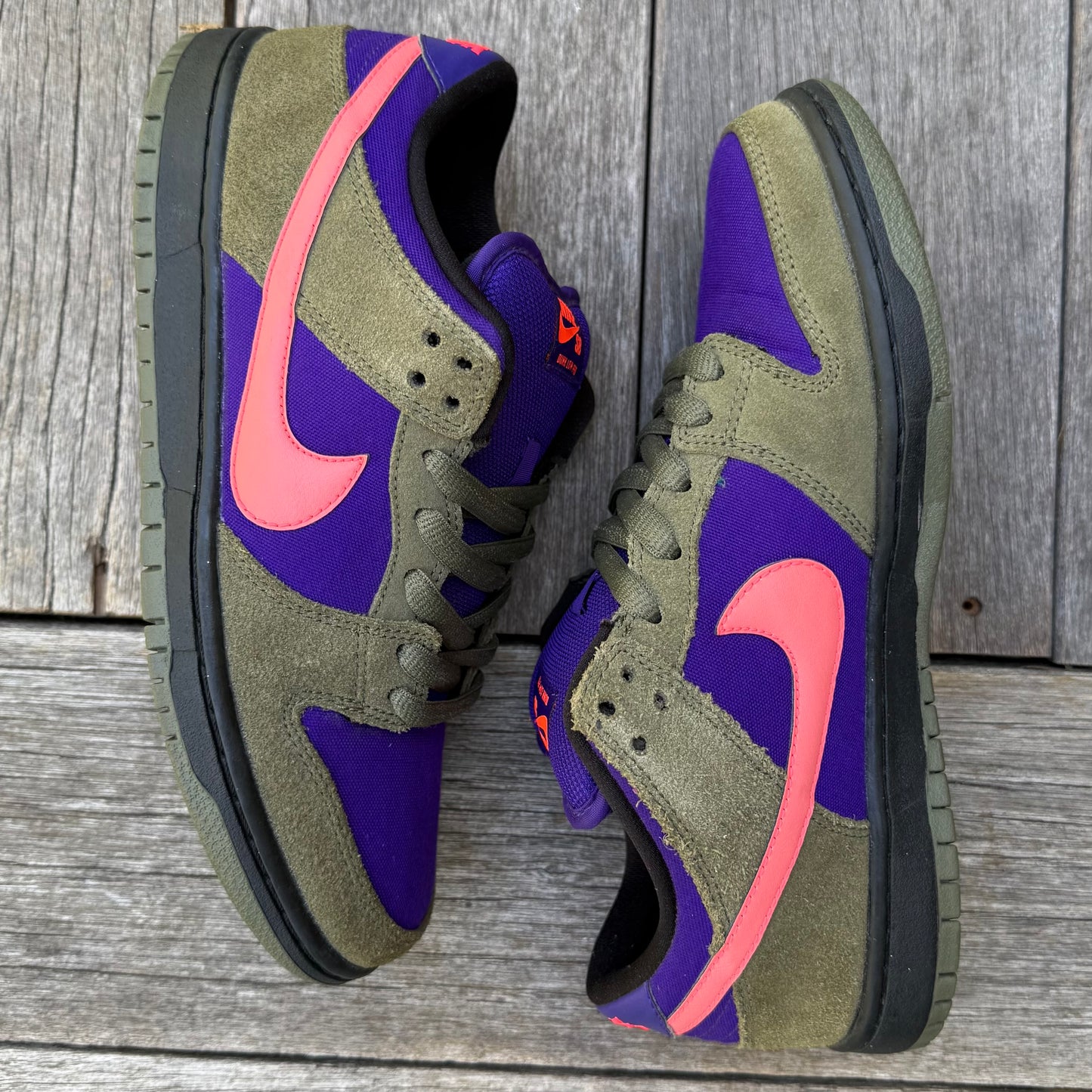 Nike SB Dunk Low Medium Olive Atomic Red Size 8