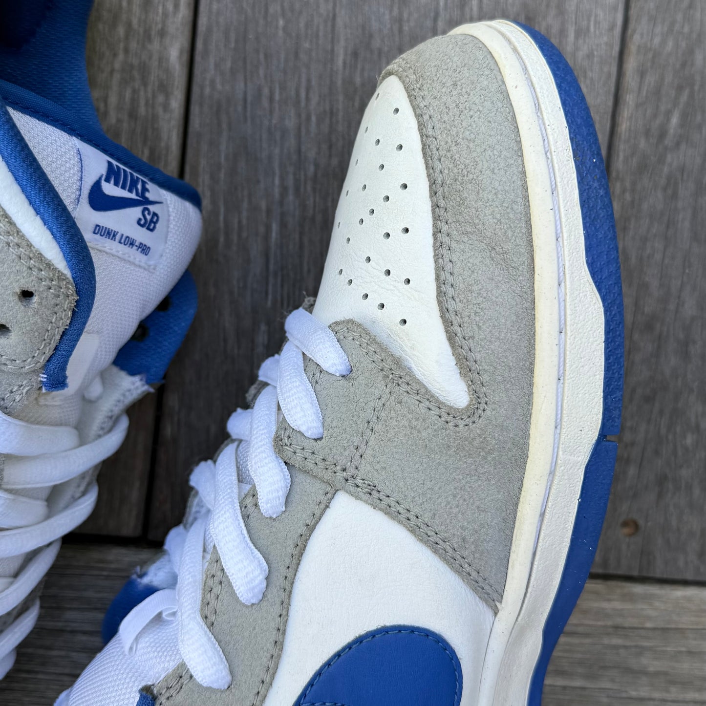 Nike SB Dunk Low Matte Silver Grey Goose Size 11