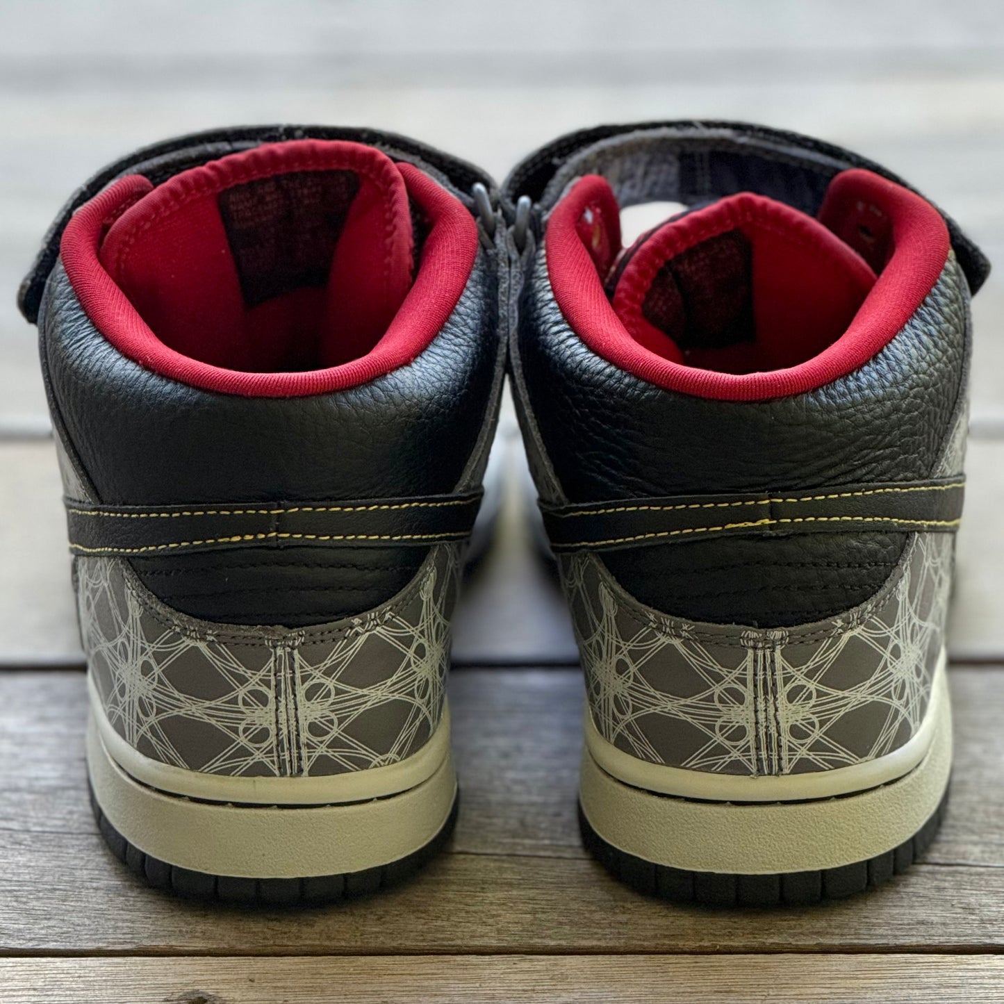 Nike SB Dunk Mid Beijing Size 10